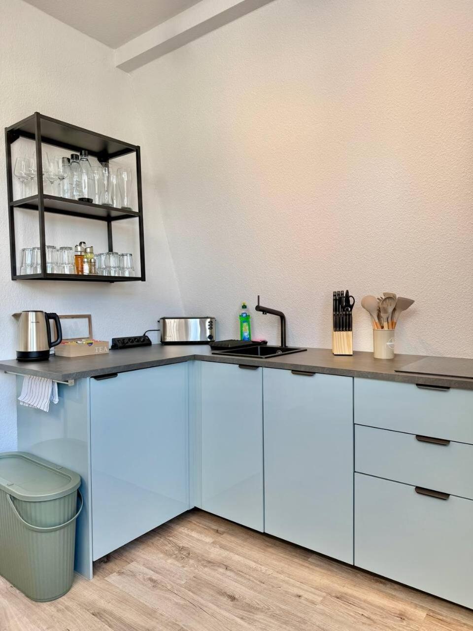 Helles Ferienhaus super zentral mit gratis Stellplätzen N162