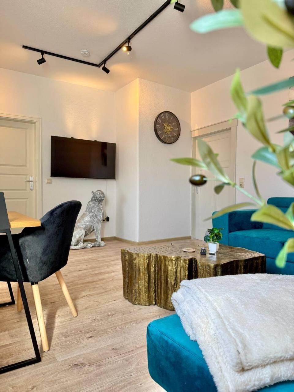 Helles Ferienhaus super zentral mit gratis Stellplätzen N162