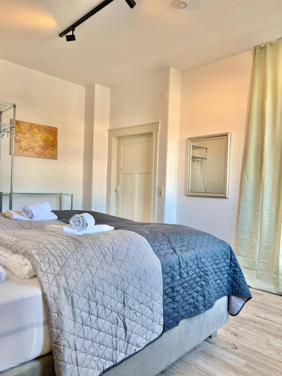 Helles Ferienhaus super zentral mit gratis Stellplätzen N162