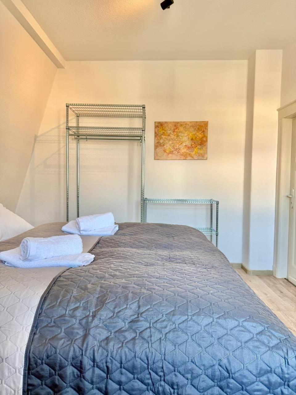 Helles Ferienhaus super zentral mit gratis Stellplätzen N162