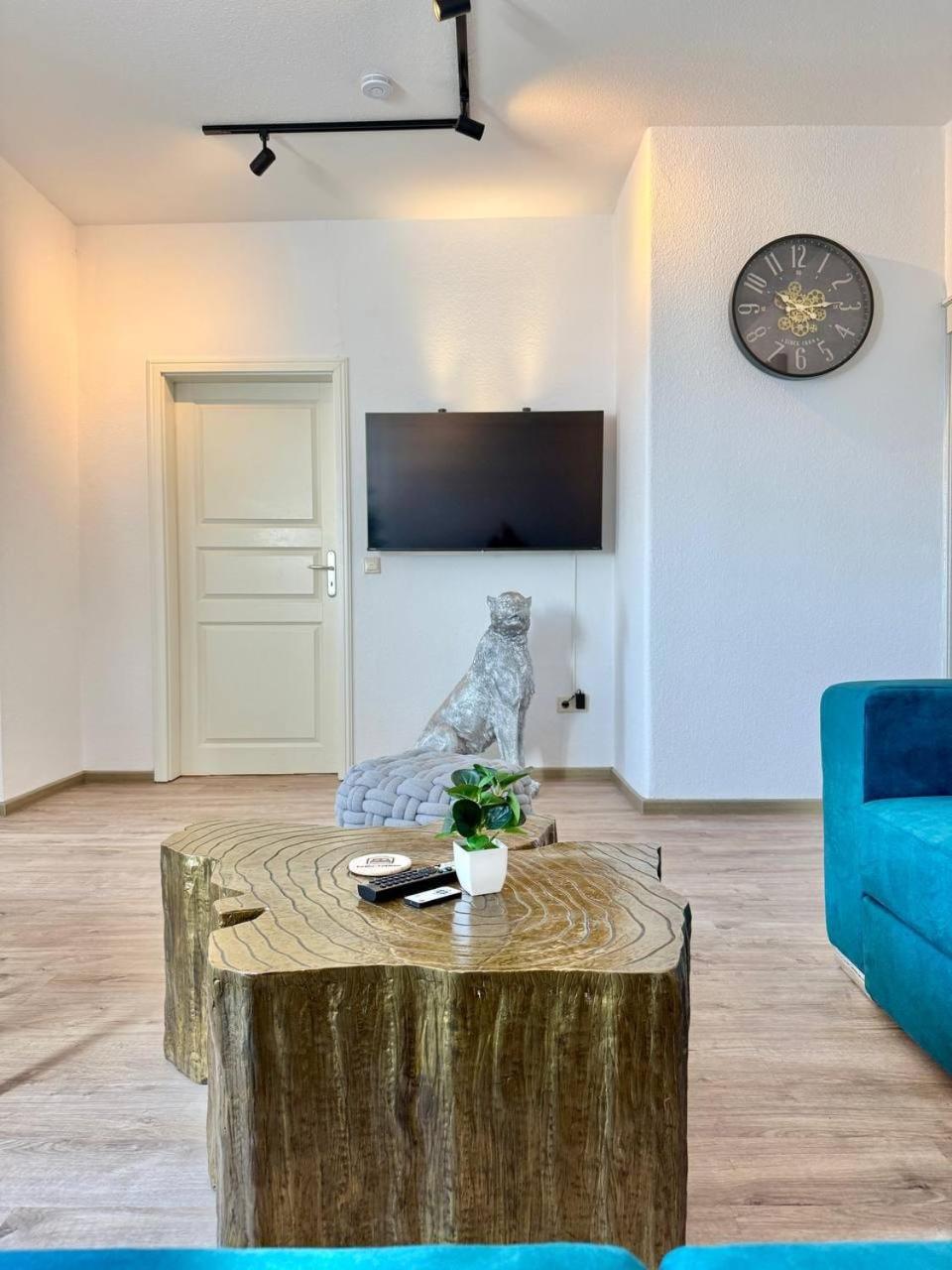 Helles Ferienhaus super zentral mit gratis Stellplätzen N162