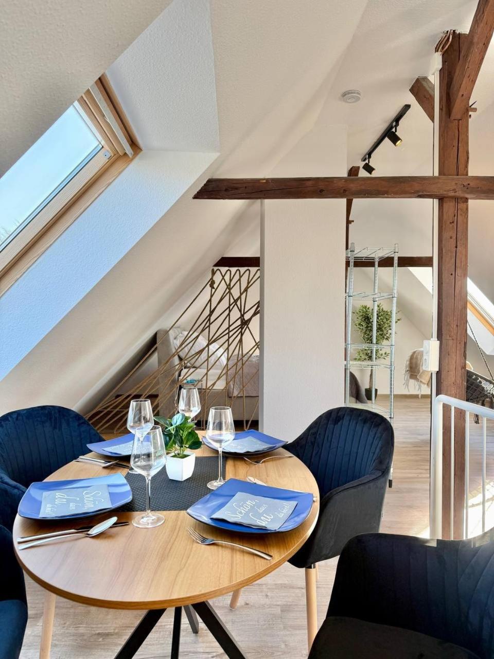 Helles Ferienhaus super zentral mit gratis Stellplätzen N162