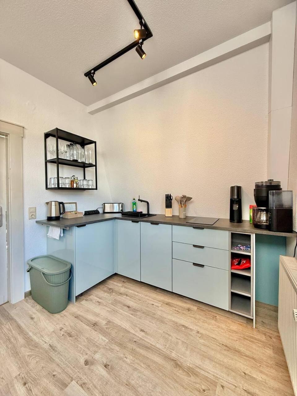Helles Ferienhaus super zentral mit gratis Stellplätzen N162
