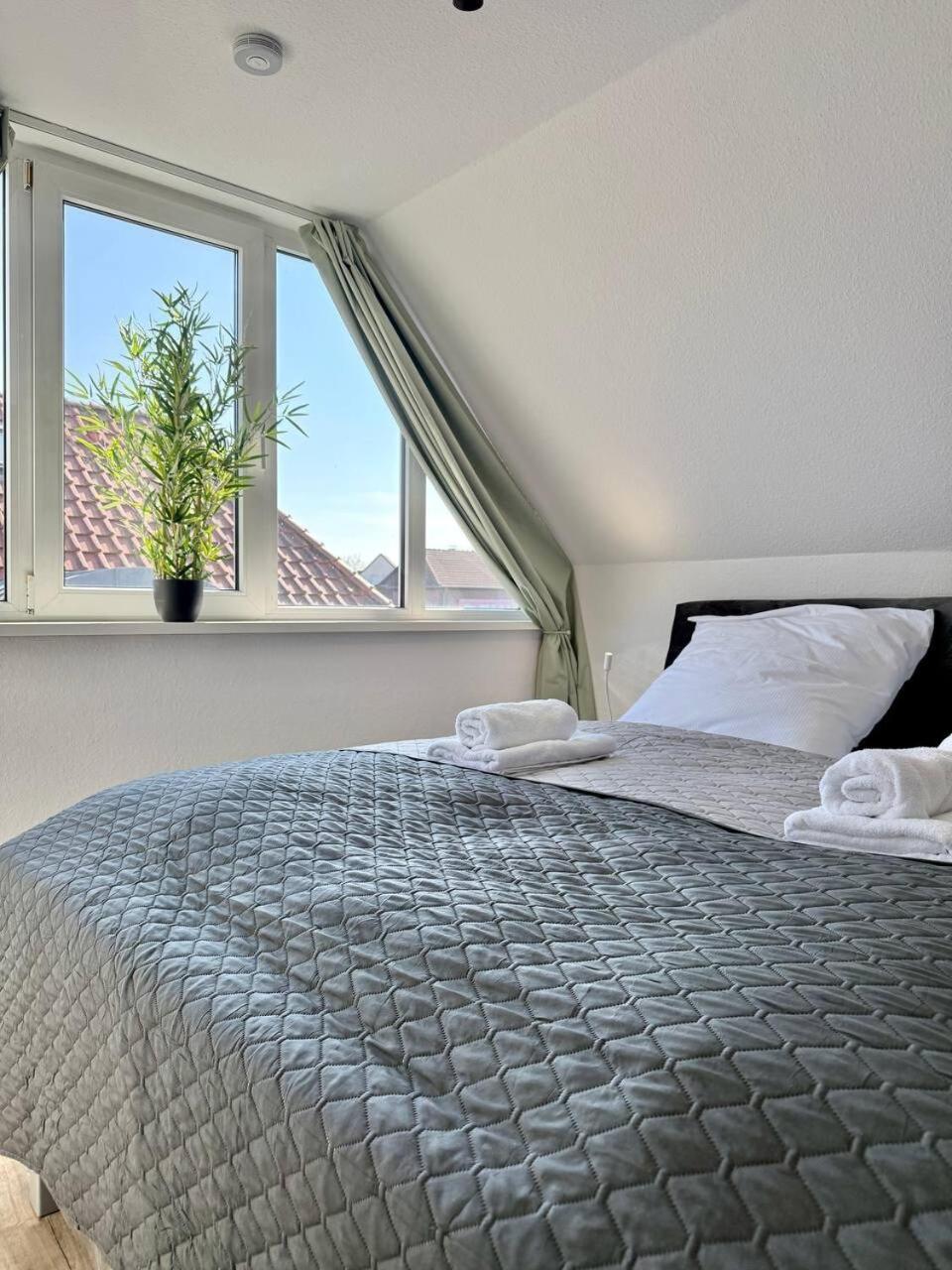 Helles Ferienhaus super zentral mit gratis Stellplätzen N162