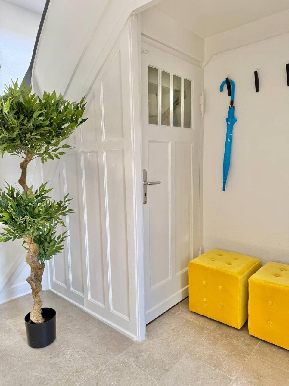 Helles Ferienhaus super zentral mit gratis Stellplätzen N162