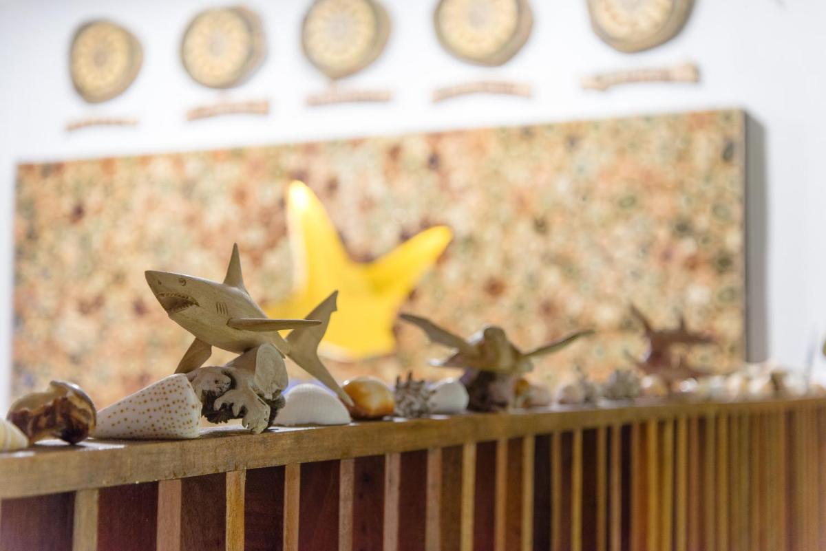 Dhiffushi White Sand Beach photo 2