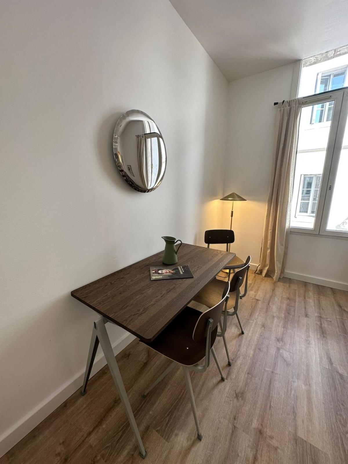 Appartement design, wifi, centre historique, balcon