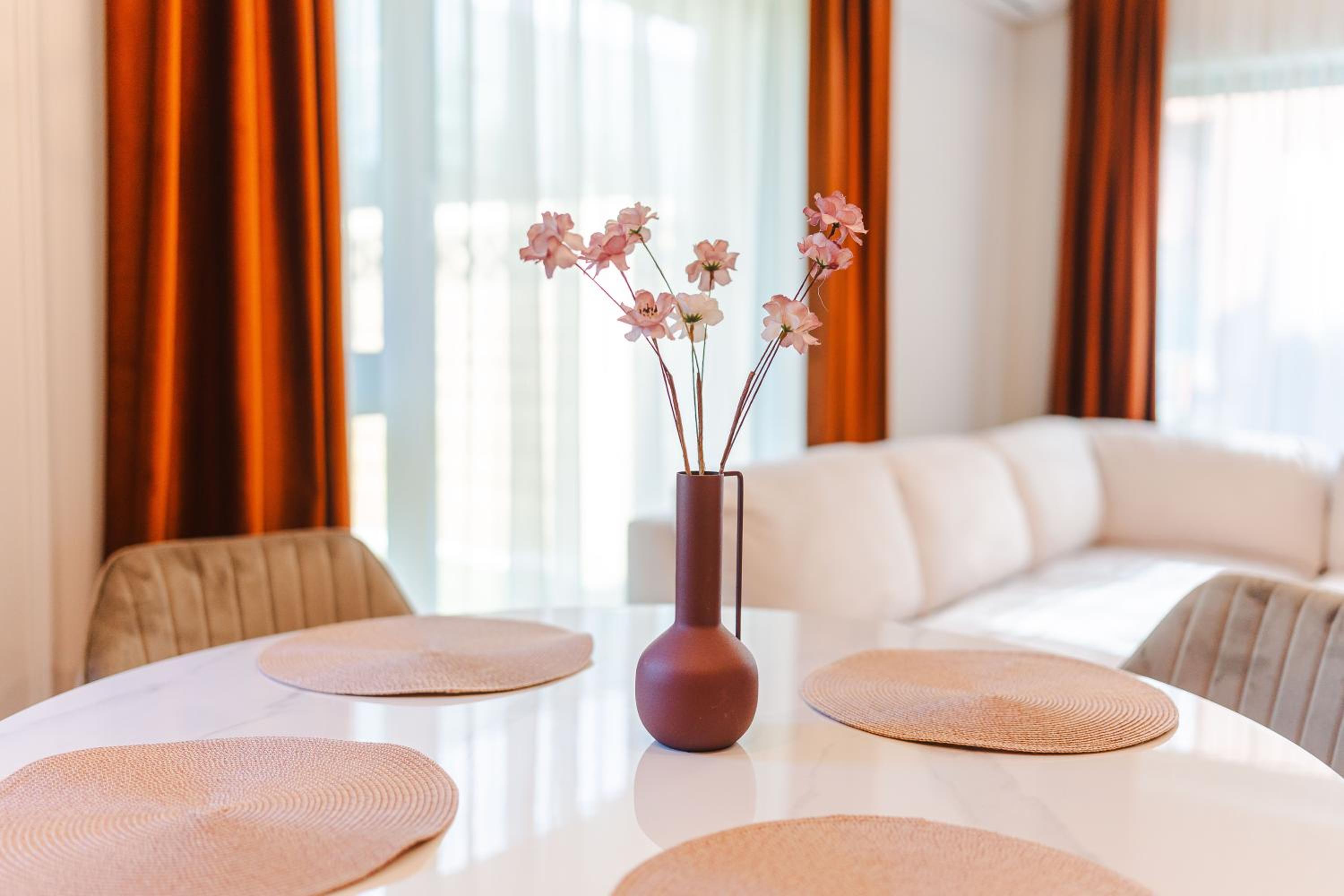 Cometei Residence Apartments