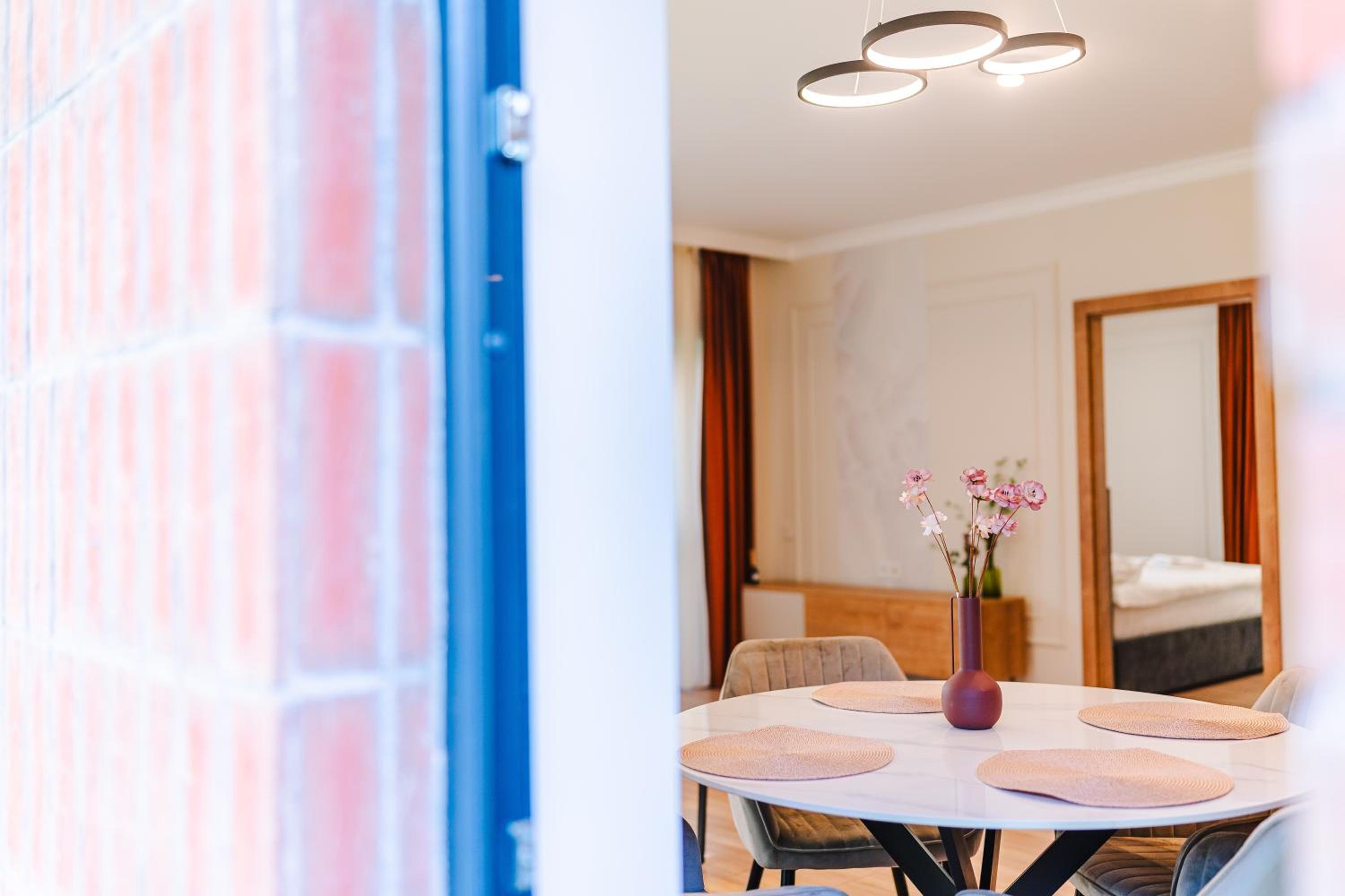 Cometei Residence Apartments
