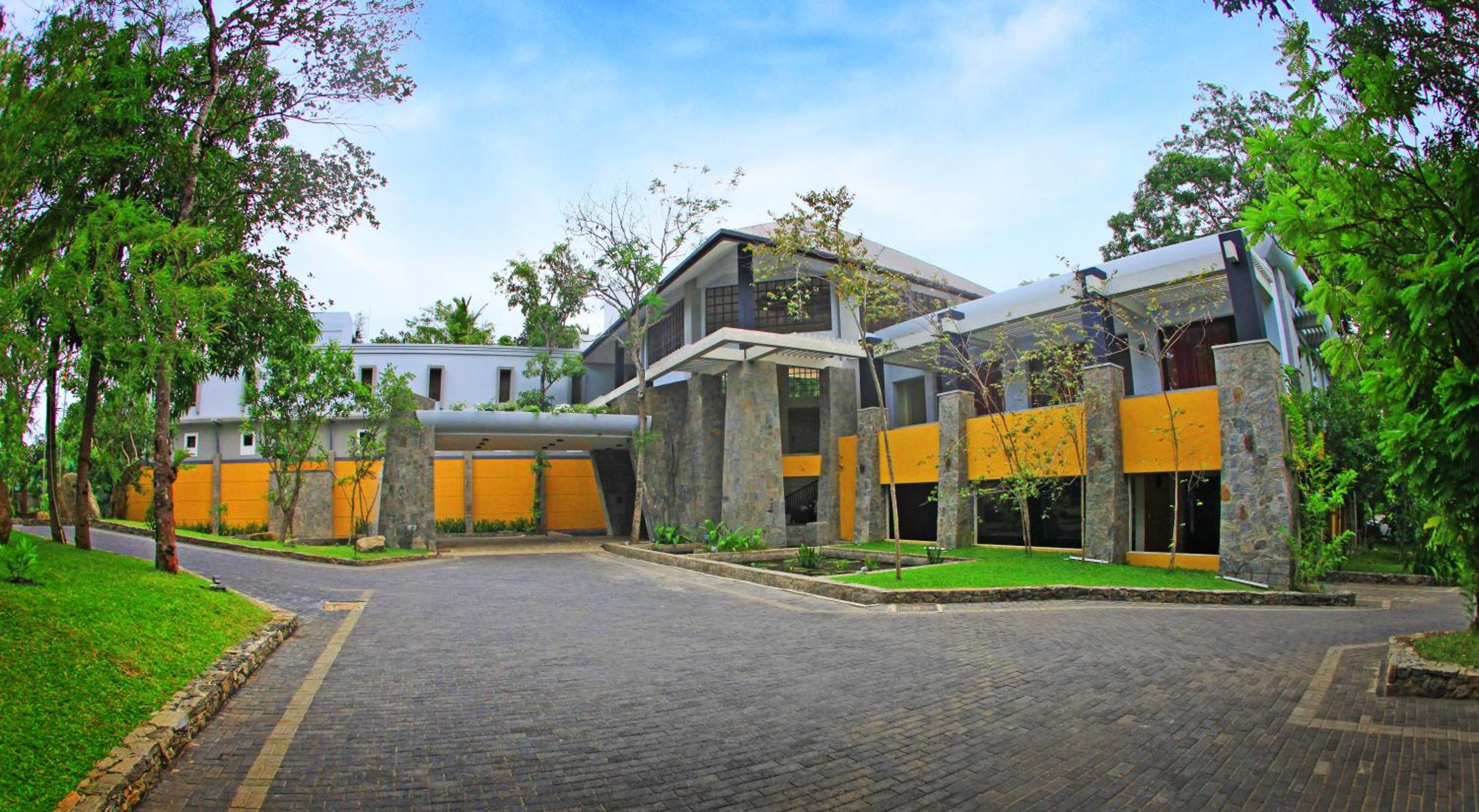 Grand Udawalawe Safari Resort