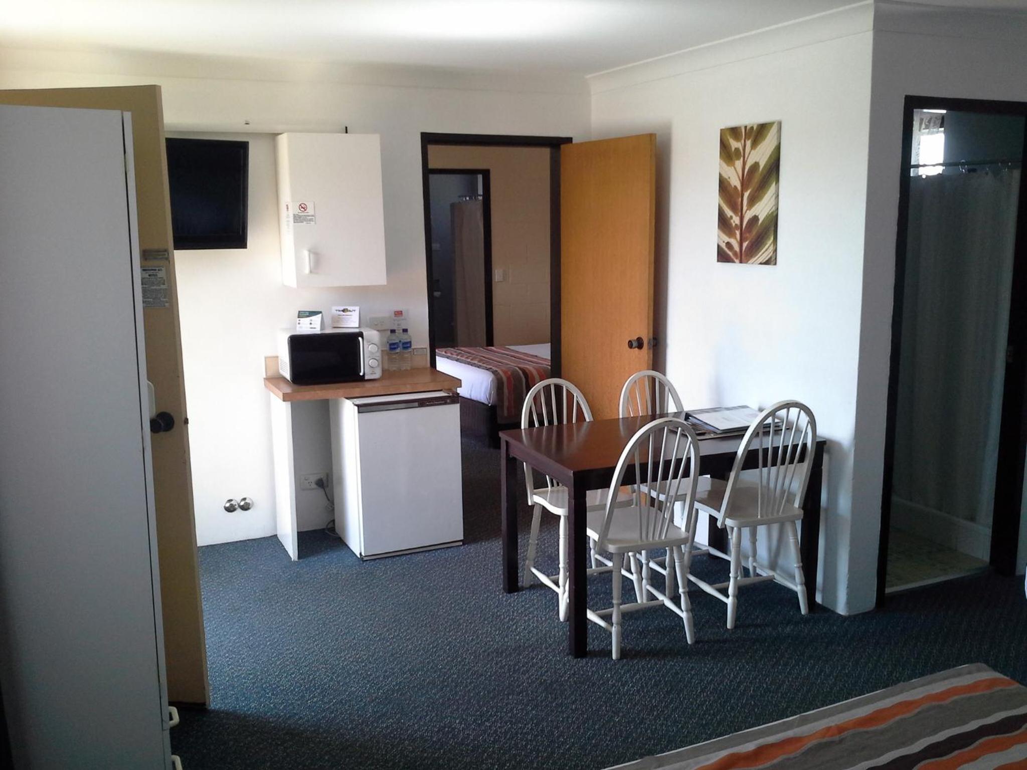 Hideaway Motor Inn