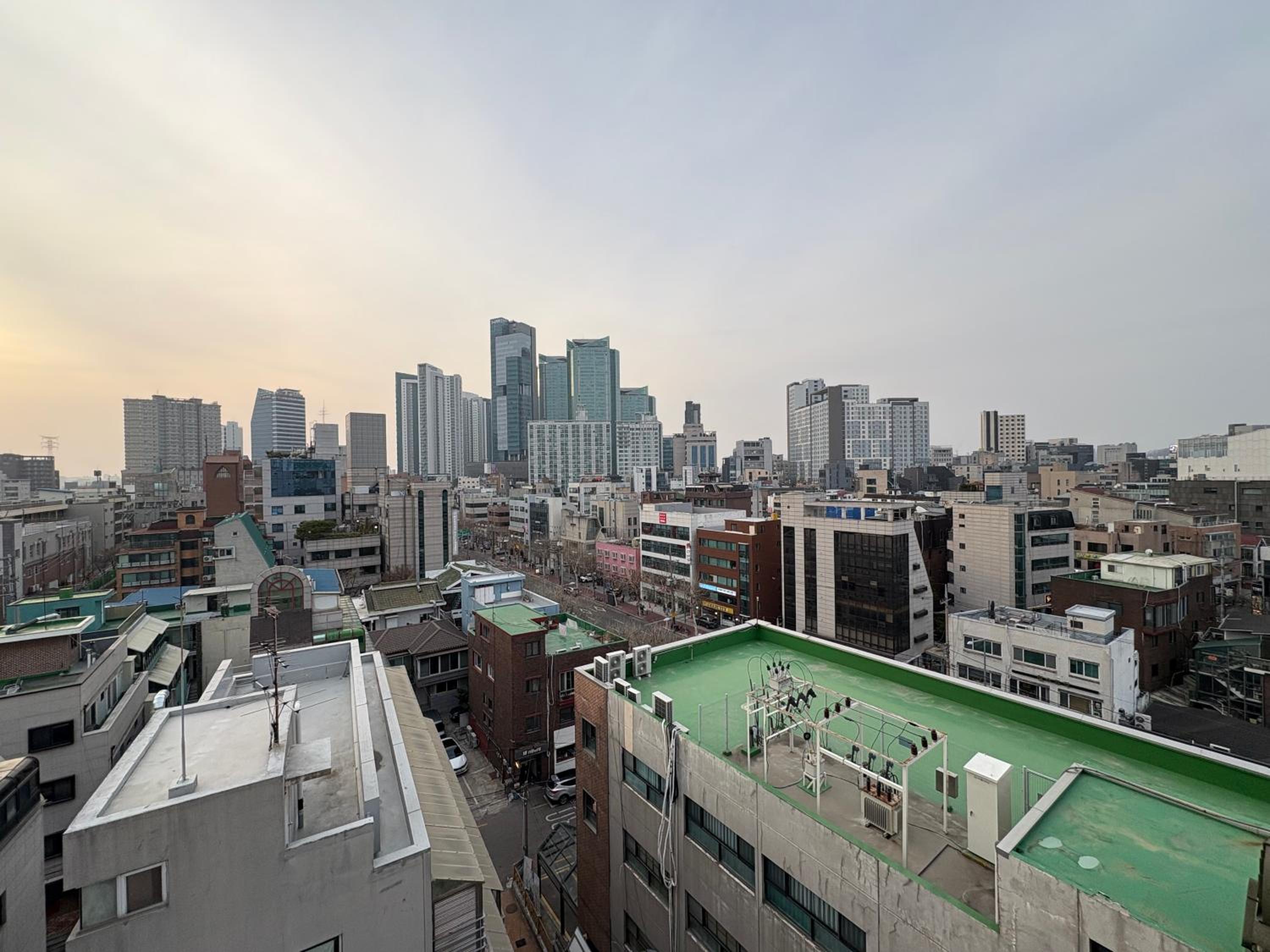 K wave Guesthouse Only Female in Hongdae 2
