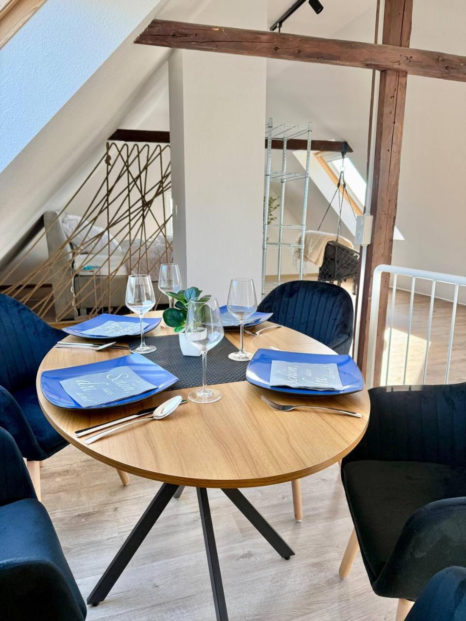 Helles Ferienhaus super zentral mit gratis Stellplätzen N162