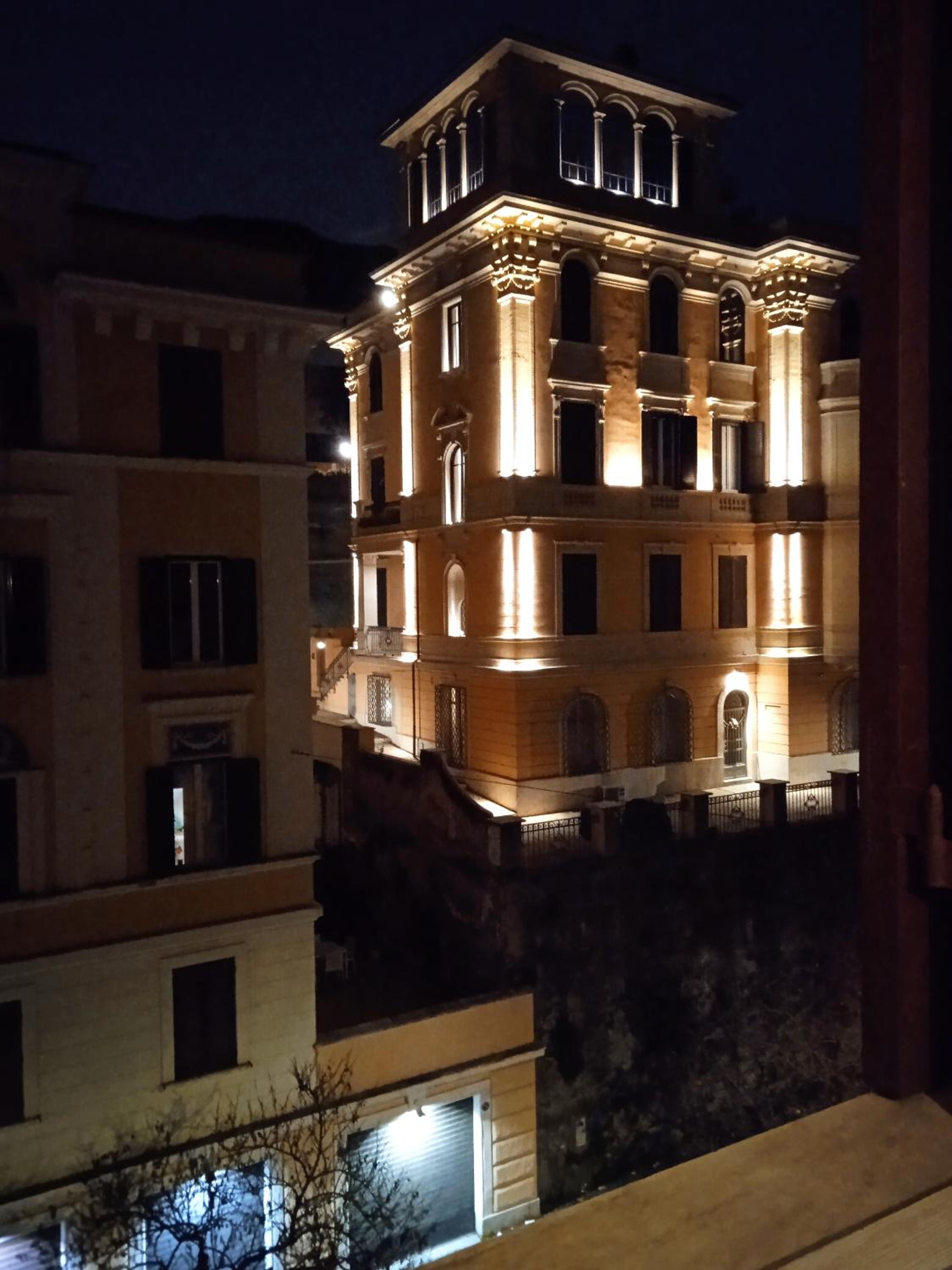 Tra i Musei Vaticani House