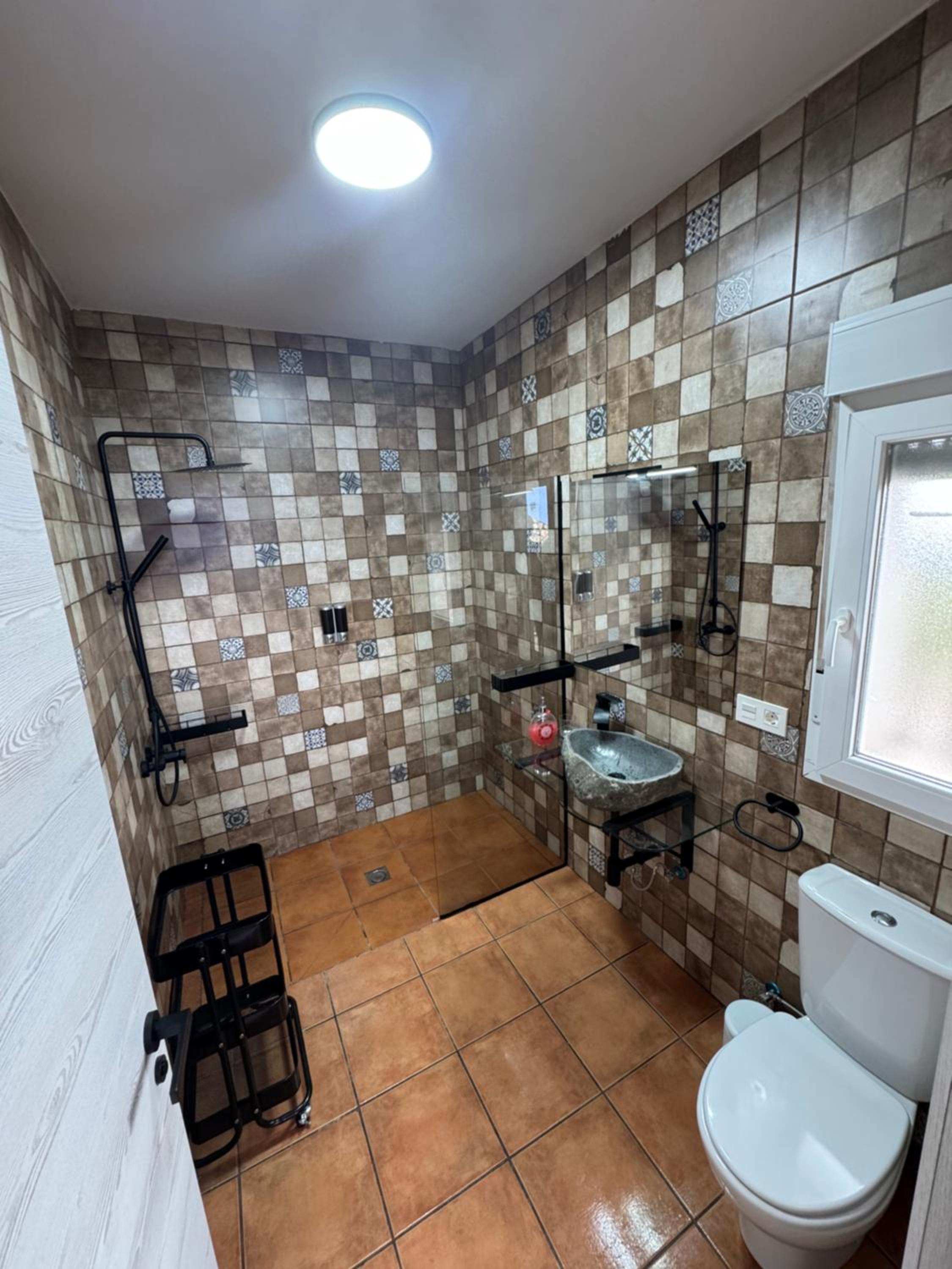 La Casa del Pueblo con piscina y barbacoa