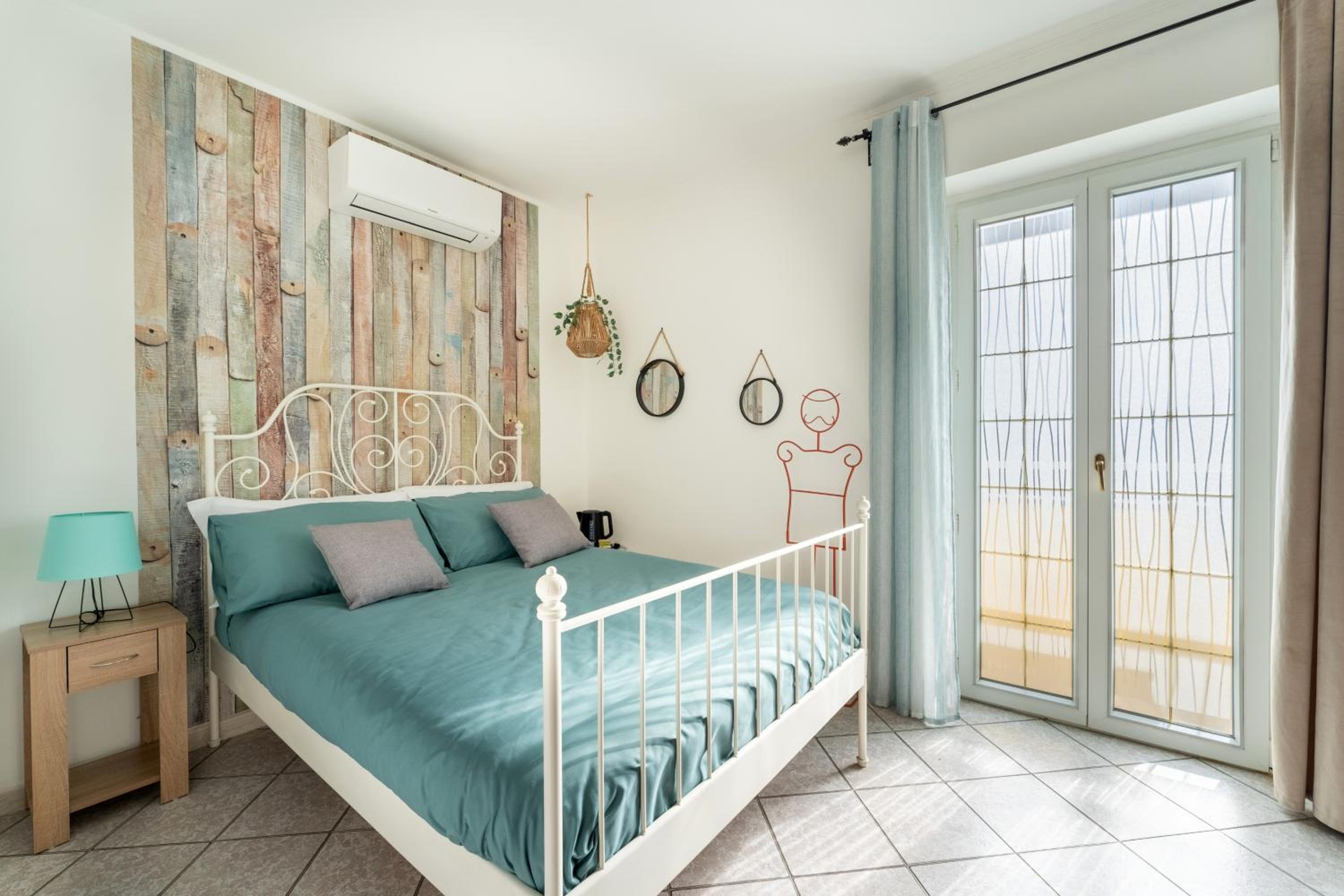 Miu' B&B , Ciampino , Villa con Piscina e Parcheggio Privato