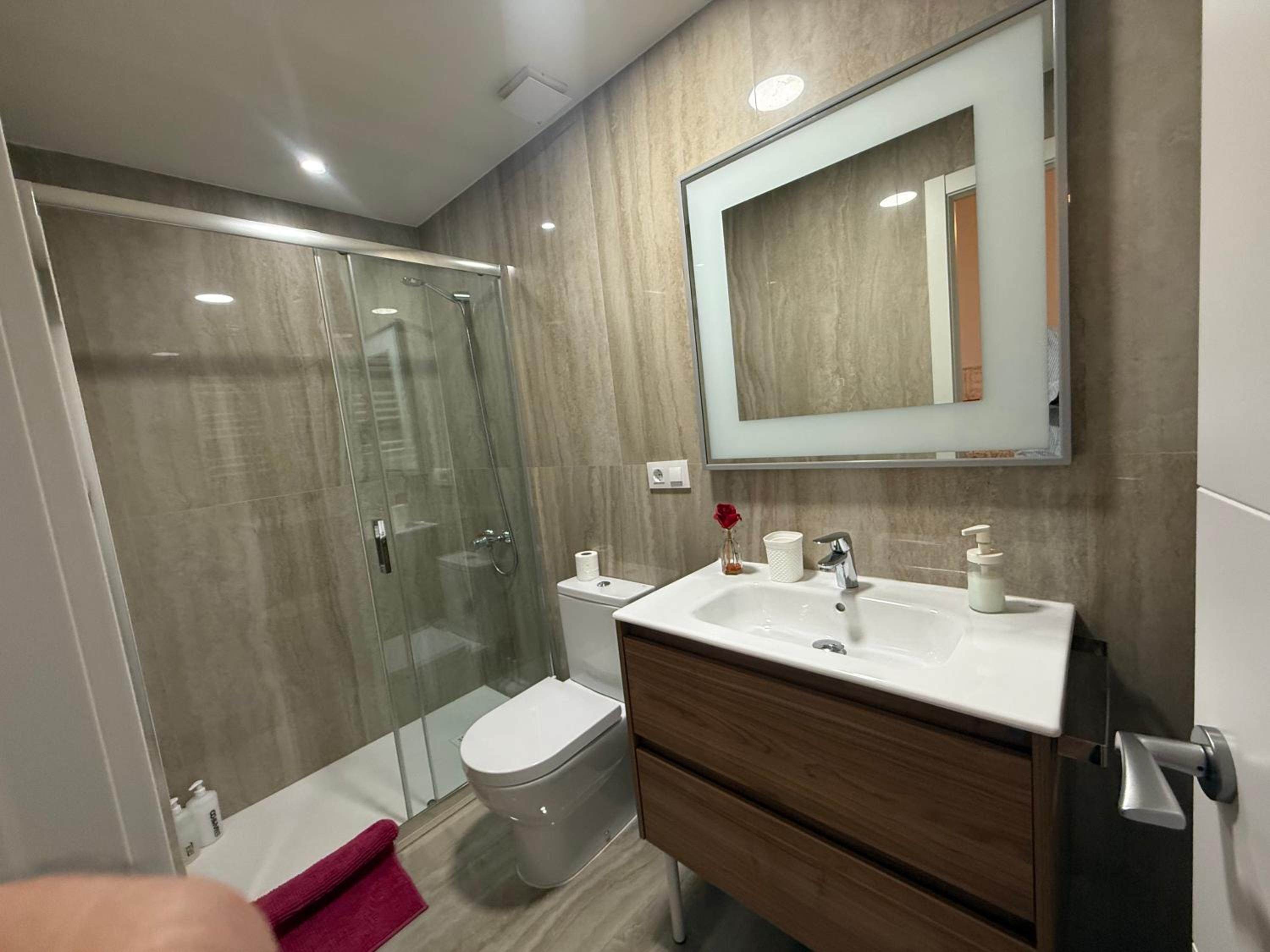 Rosa HOME, Casa completa independiente