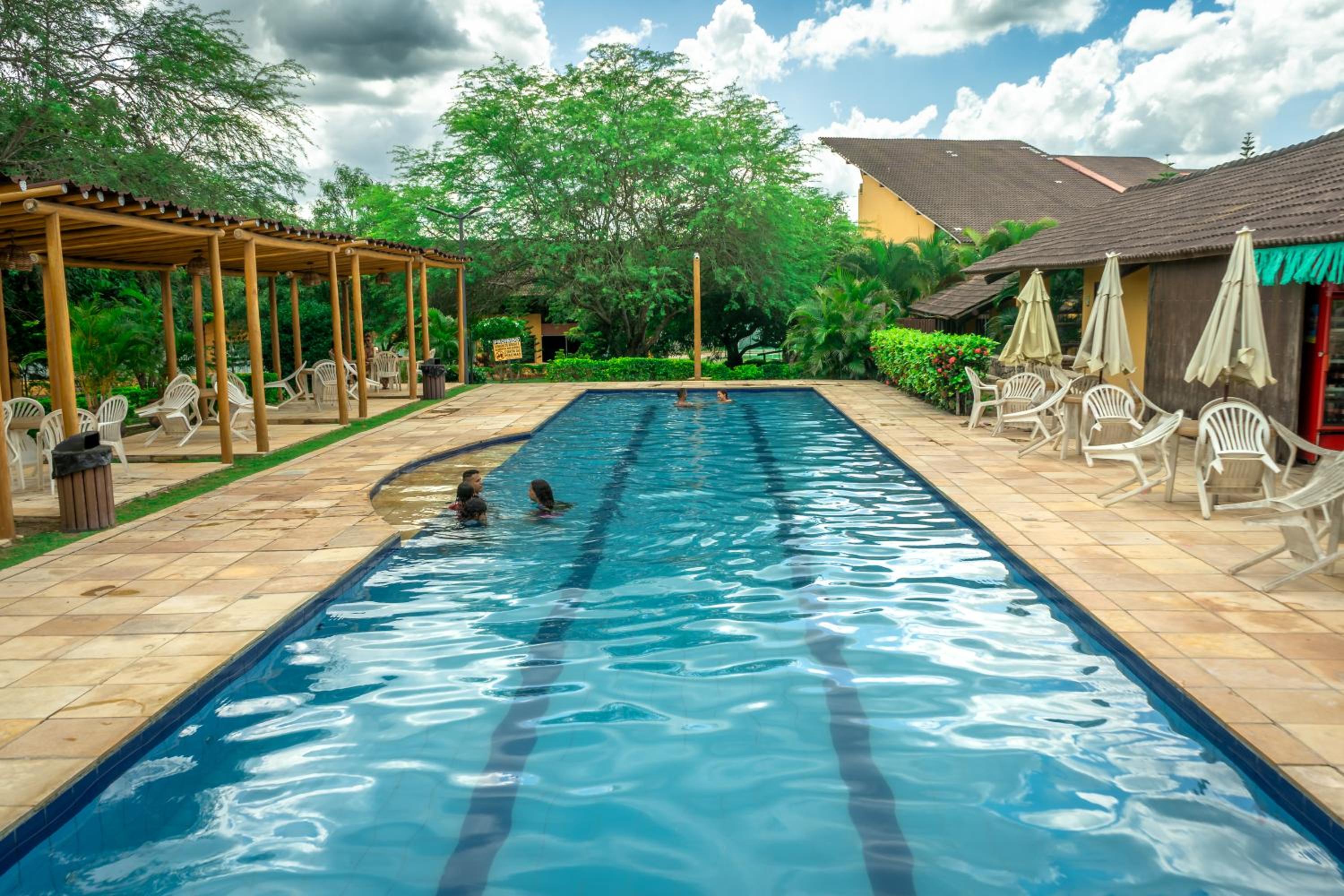 Flat com vista Lago e piscina aquecida
