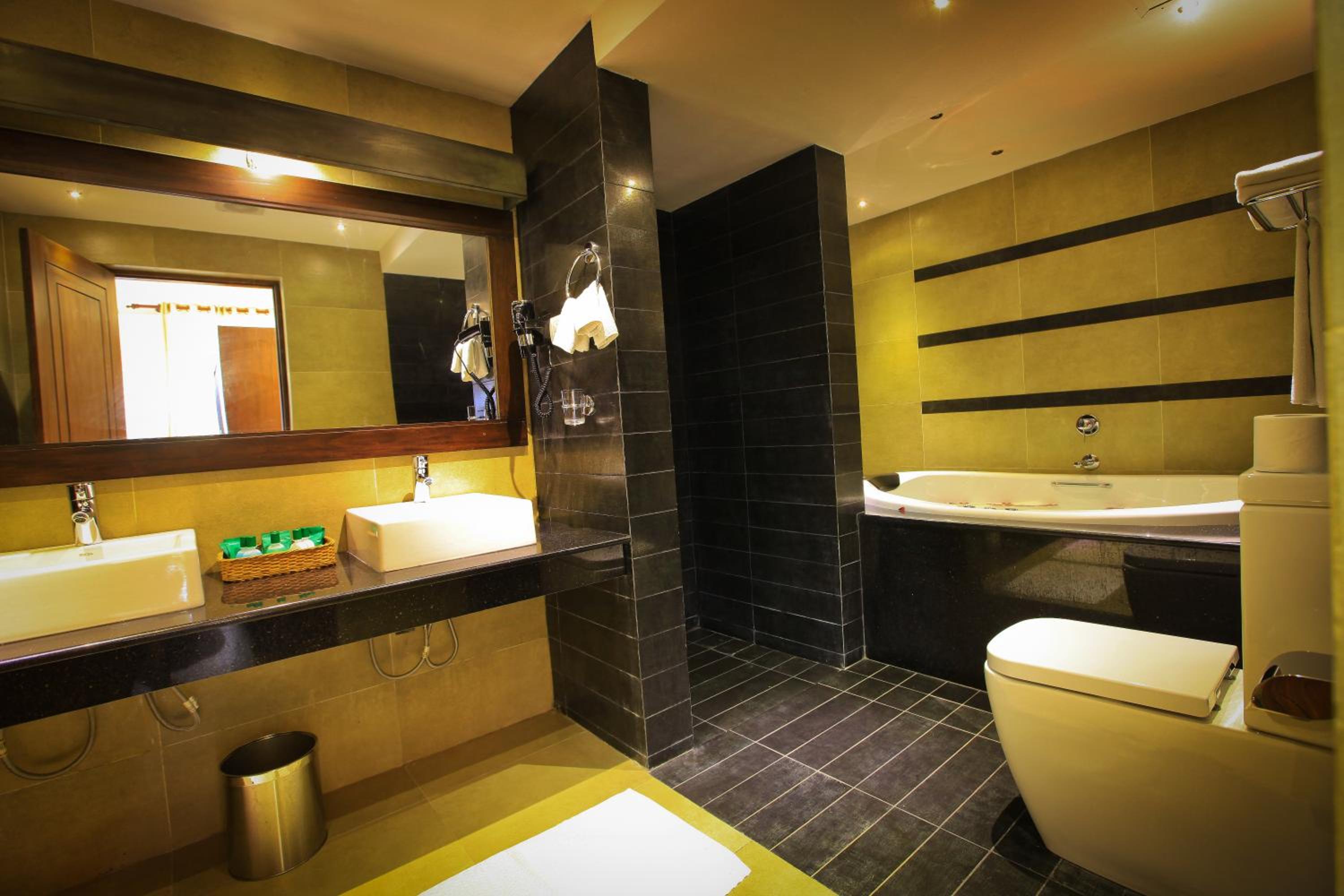 Grand Udawalawe Safari Resort