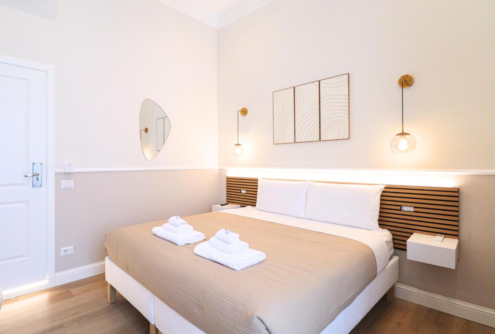 St Peter & Vatican Luxury Suites - Boutique Suites in Rome Centre & Vatican - AC, Wifi & Metro 5 min