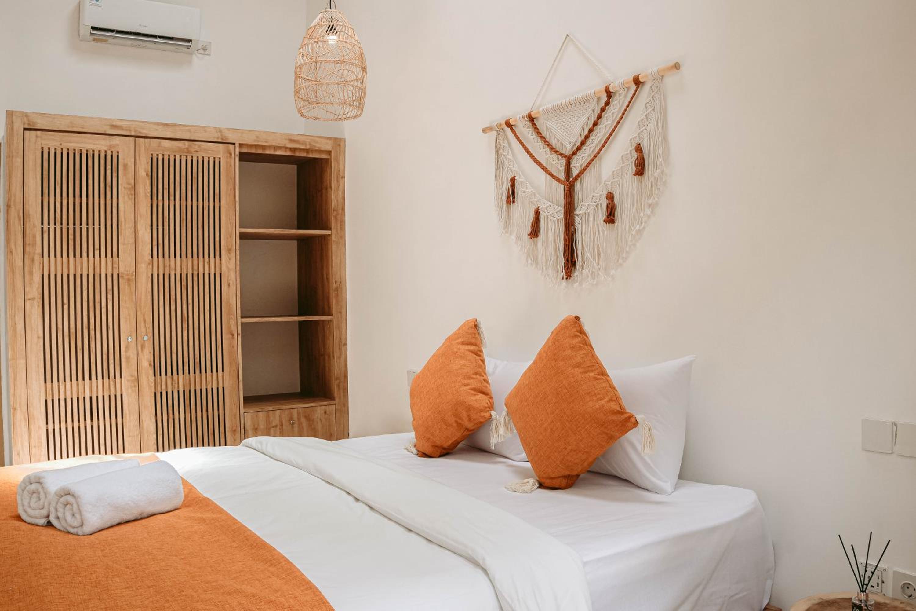 The Pearl of Canggu - 3BR Villa in Kerobokan
