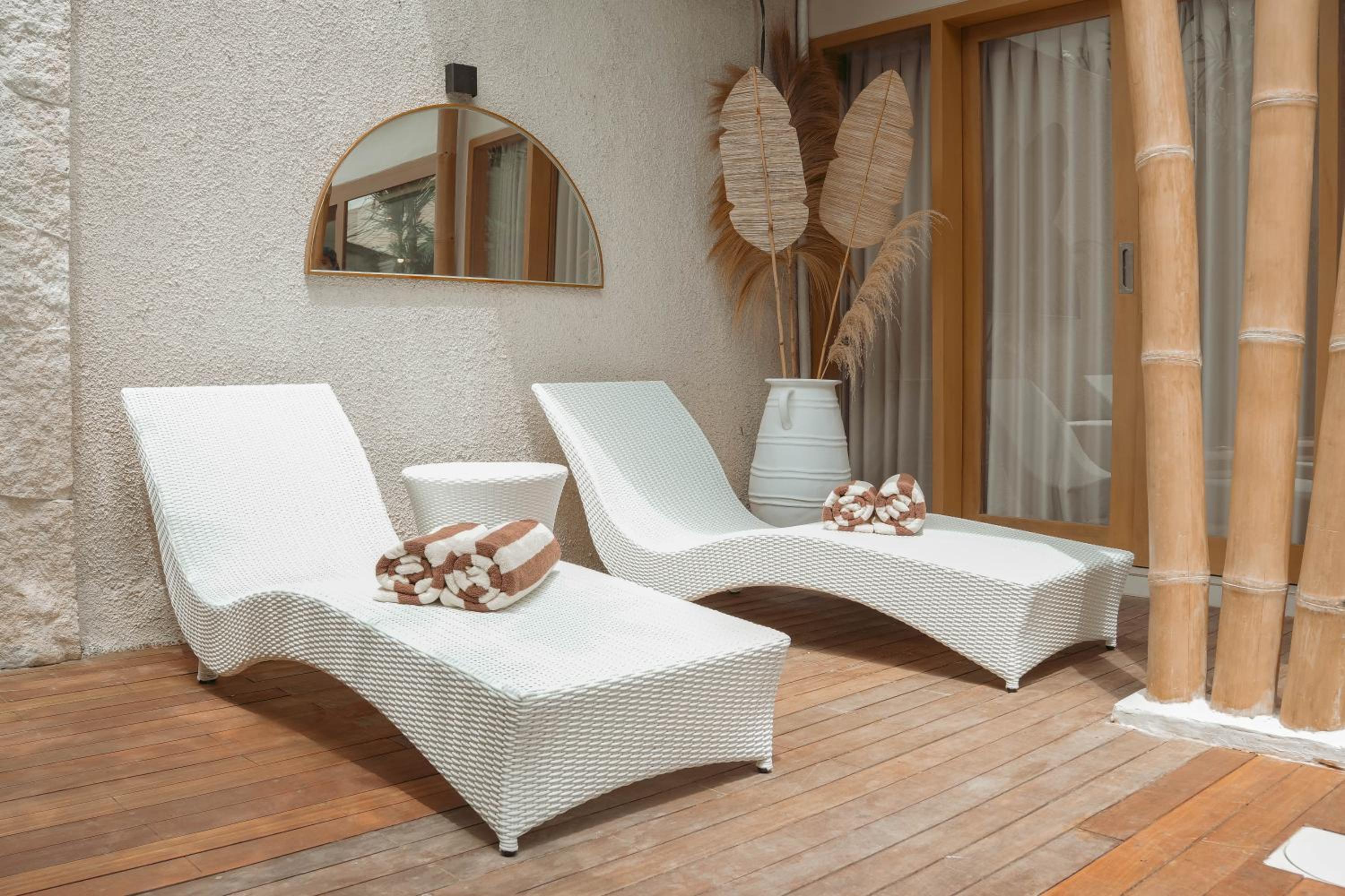 The Pearl of Canggu - 3BR Villa in Kerobokan