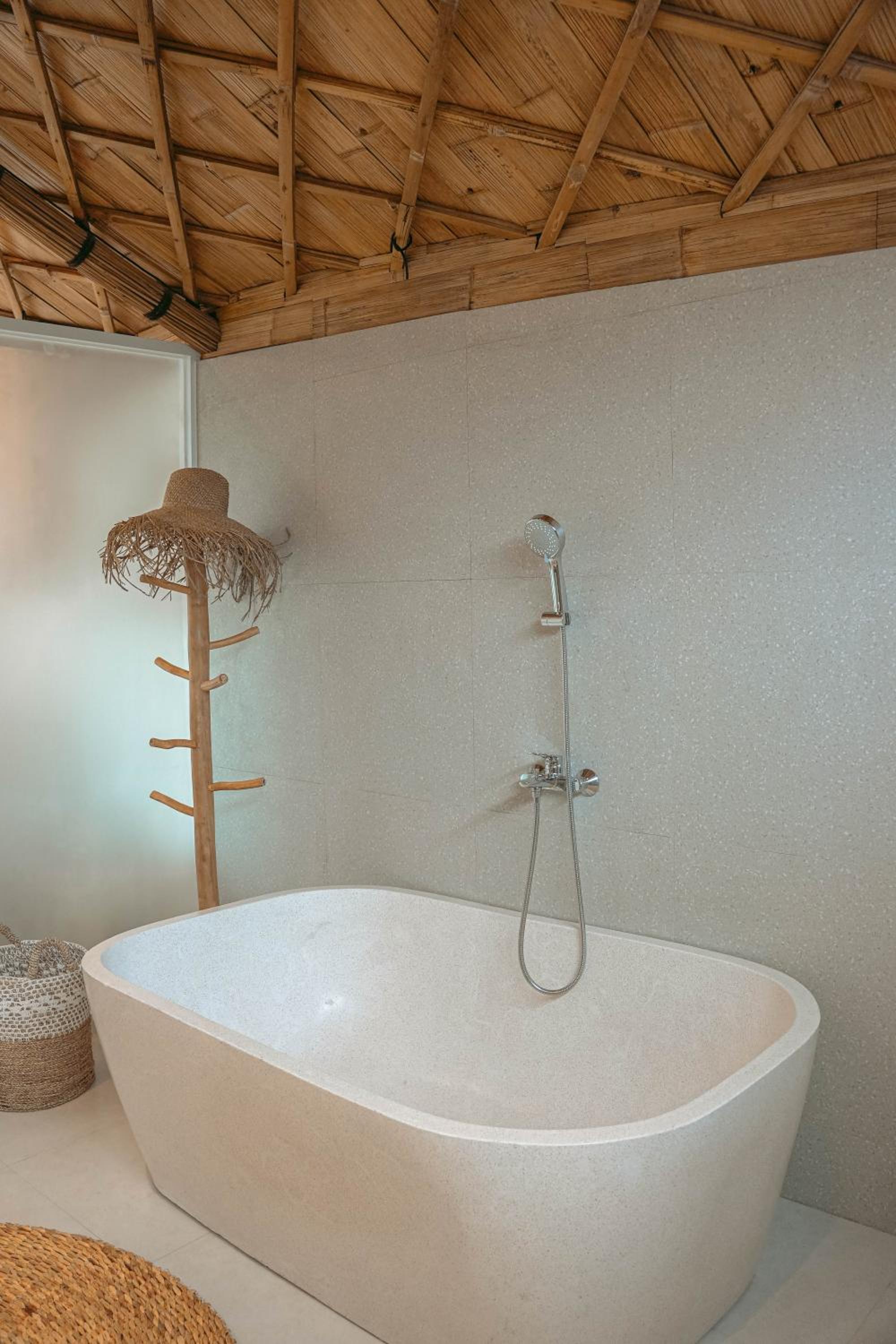 The Pearl of Canggu - 3BR Villa in Kerobokan