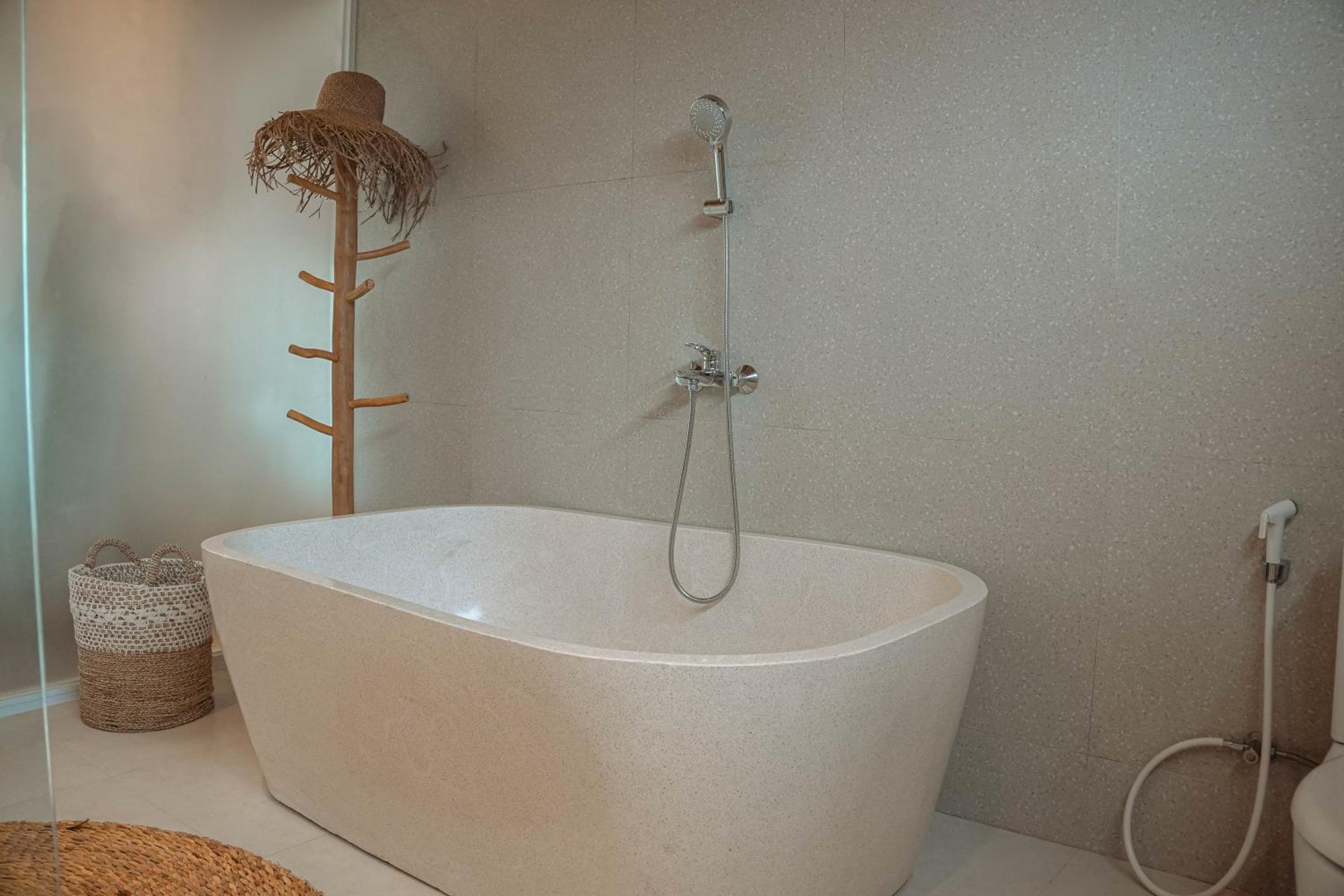 The Pearl of Canggu - 3BR Villa in Kerobokan