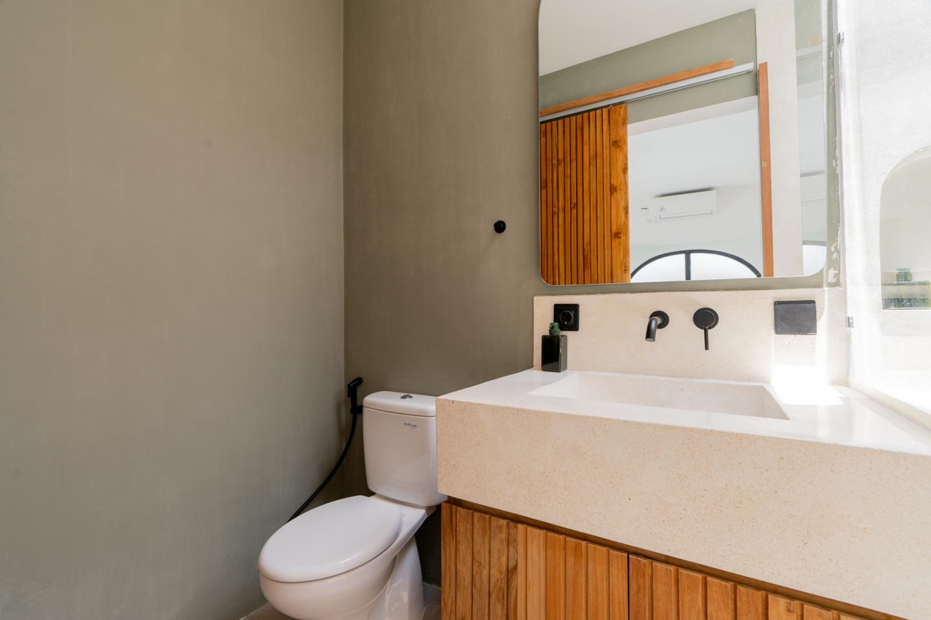 Casa Kaplan - 2BR Villa in Kedungu