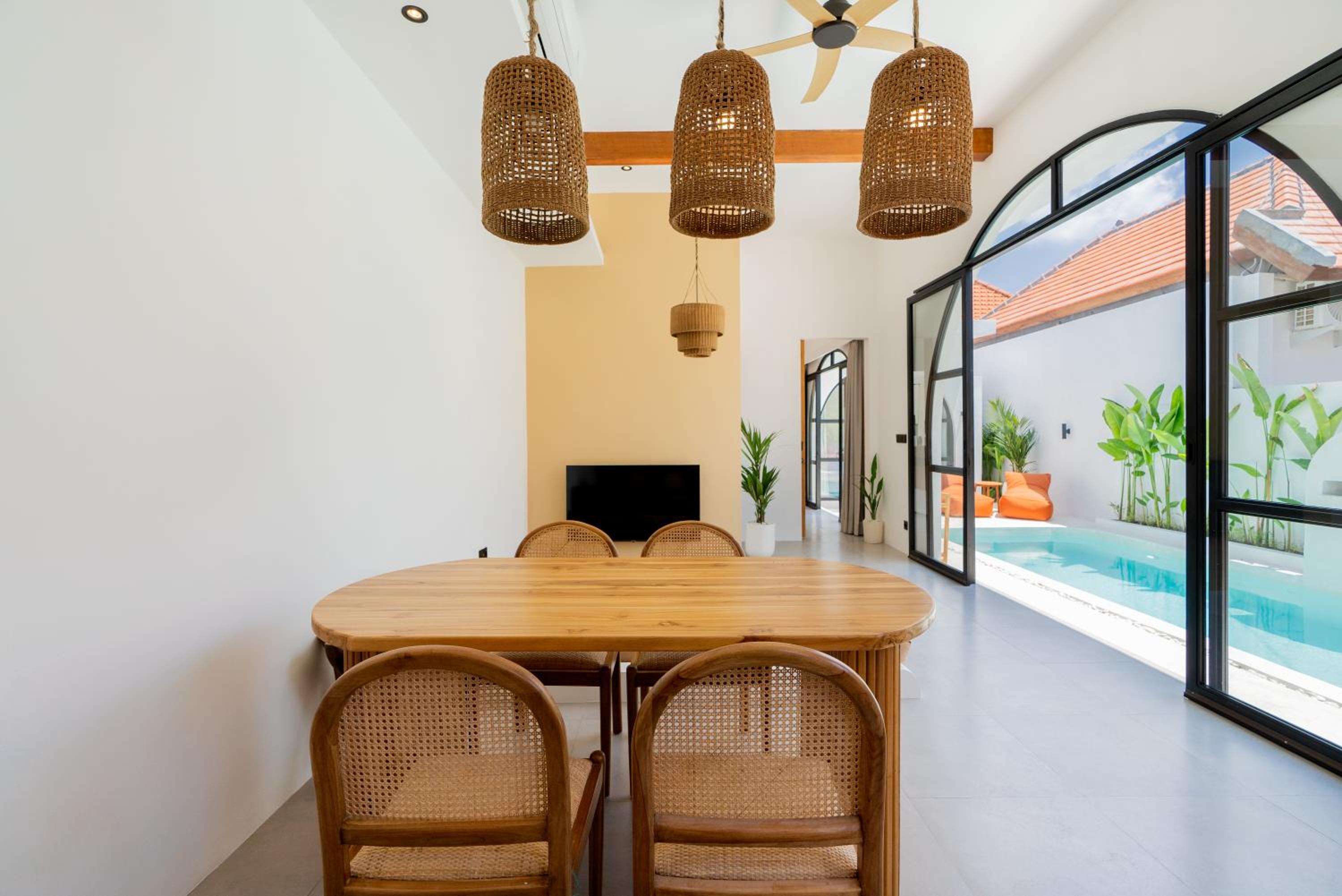 Casa Kaplan - 2BR Villa in Kedungu