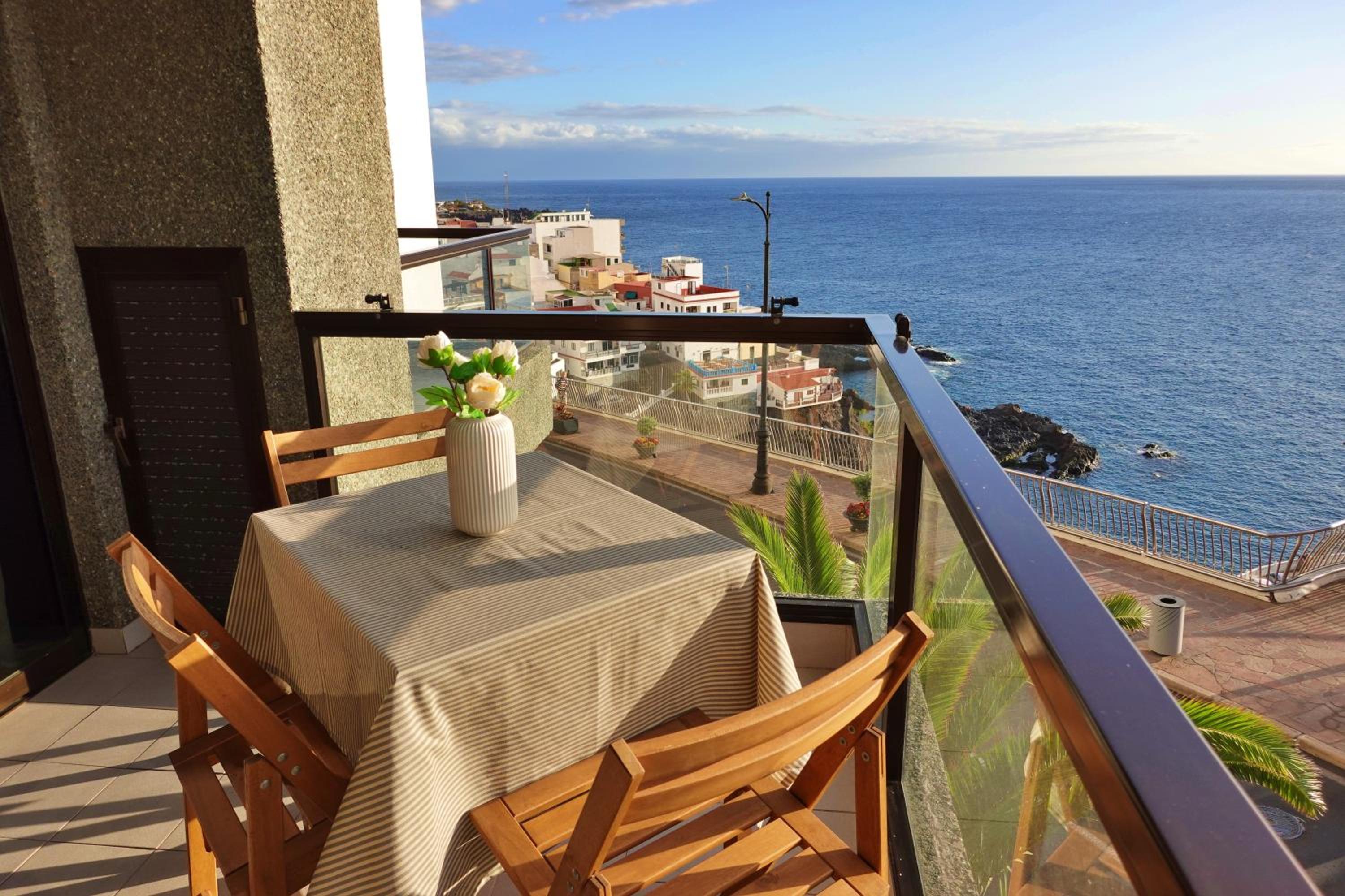 Sunset Bay Apartment