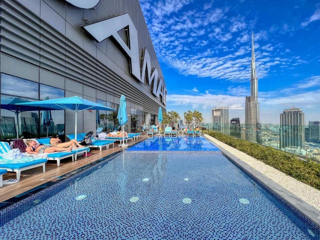 5 Star Rooftop Infinity Pool with Burj Khalifa Views