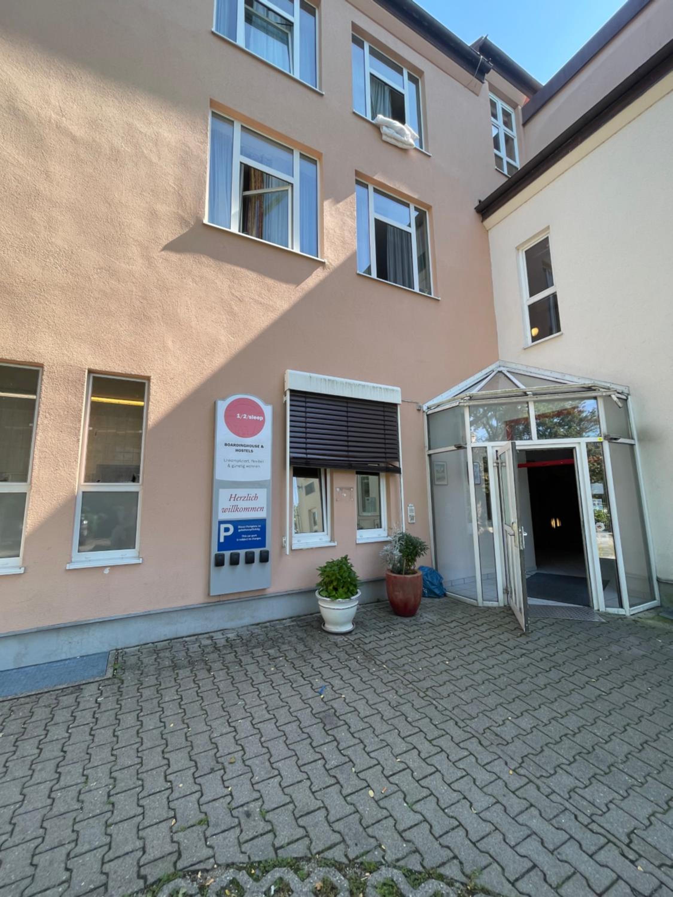 1, 2, sleep Boardinghouse Unterschleißheim Zentrum, photo 9