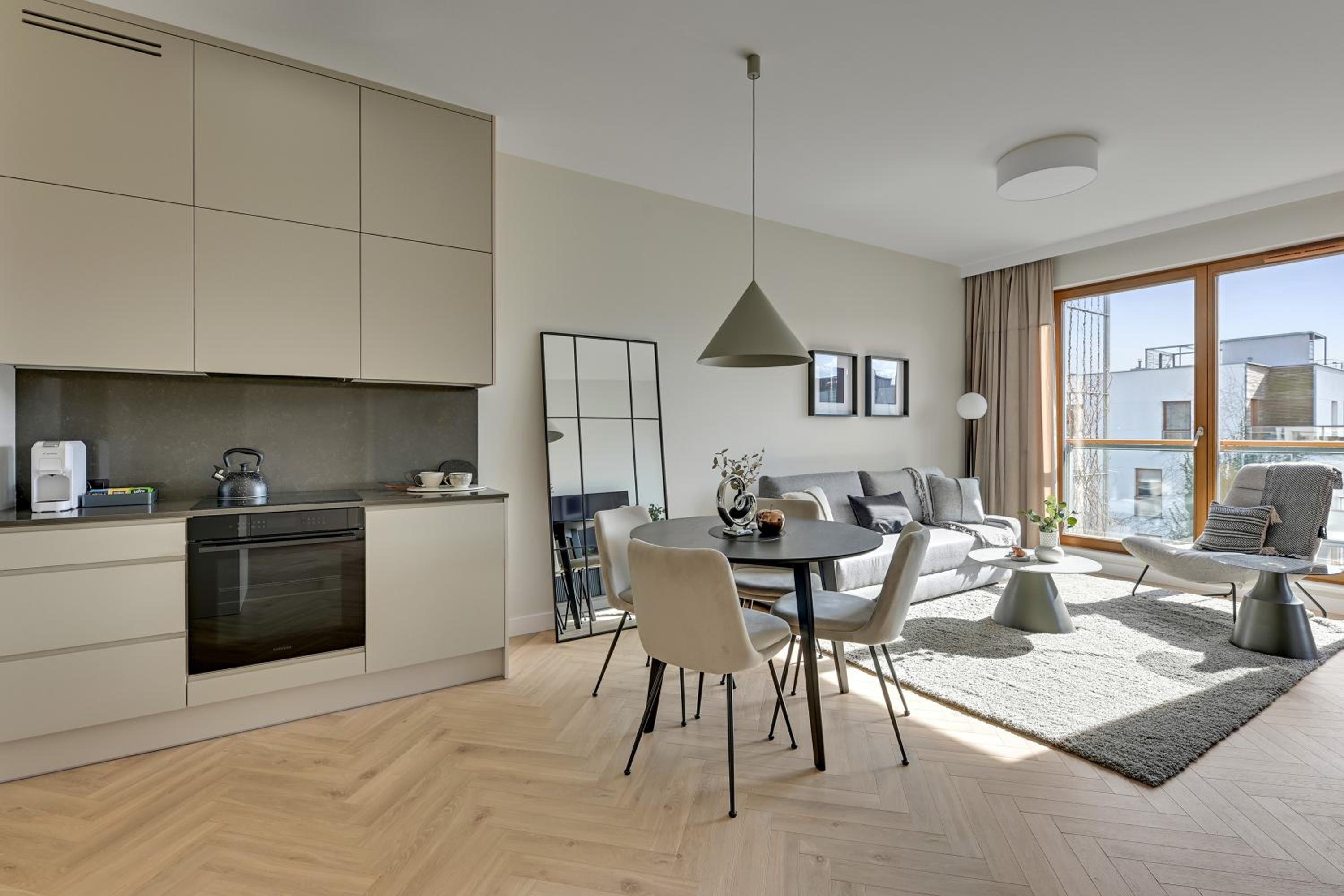 Nadmorski Dwór 800m od Plaży by Downtown Apartments