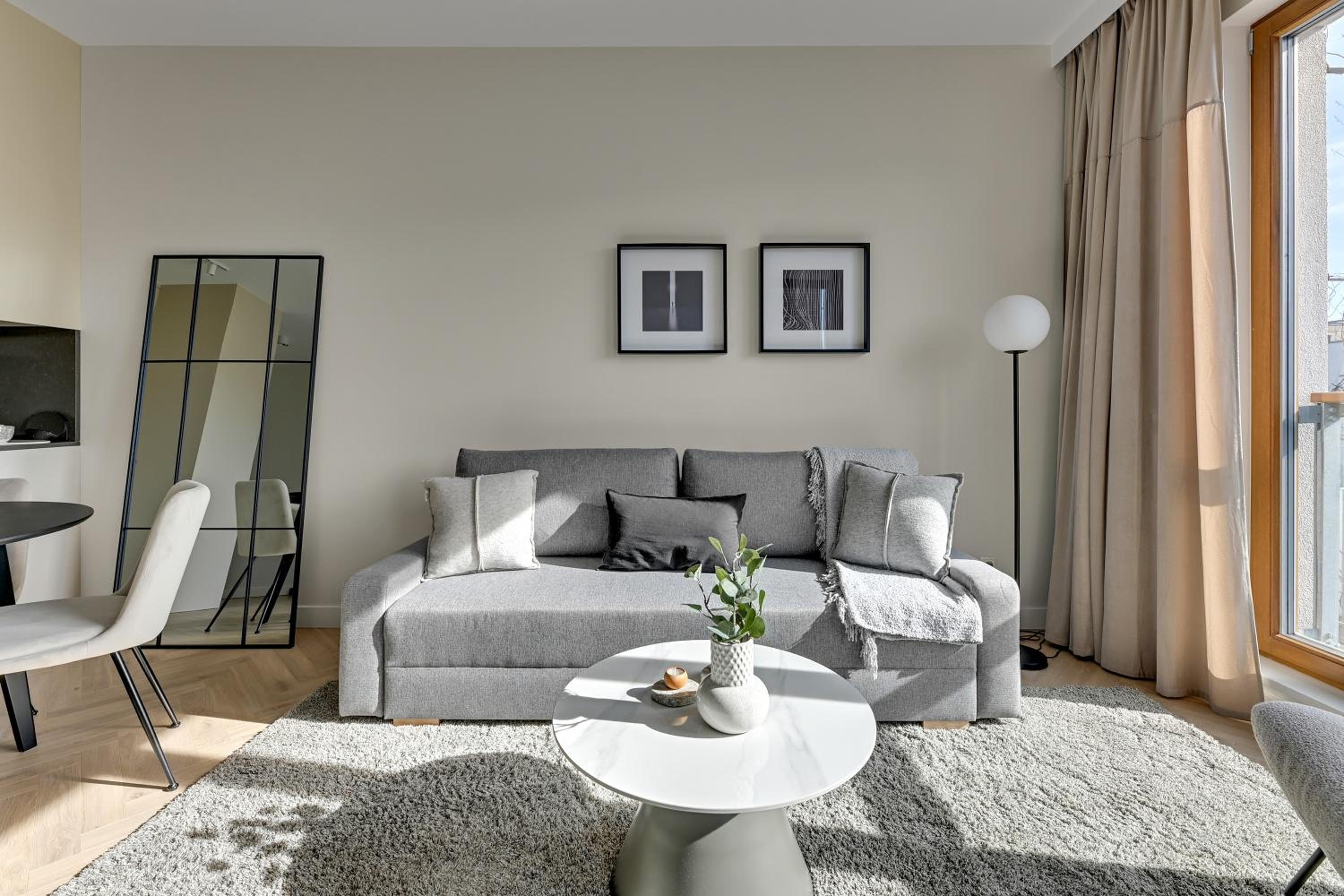 Nadmorski Dwór 800m od Plaży by Downtown Apartments