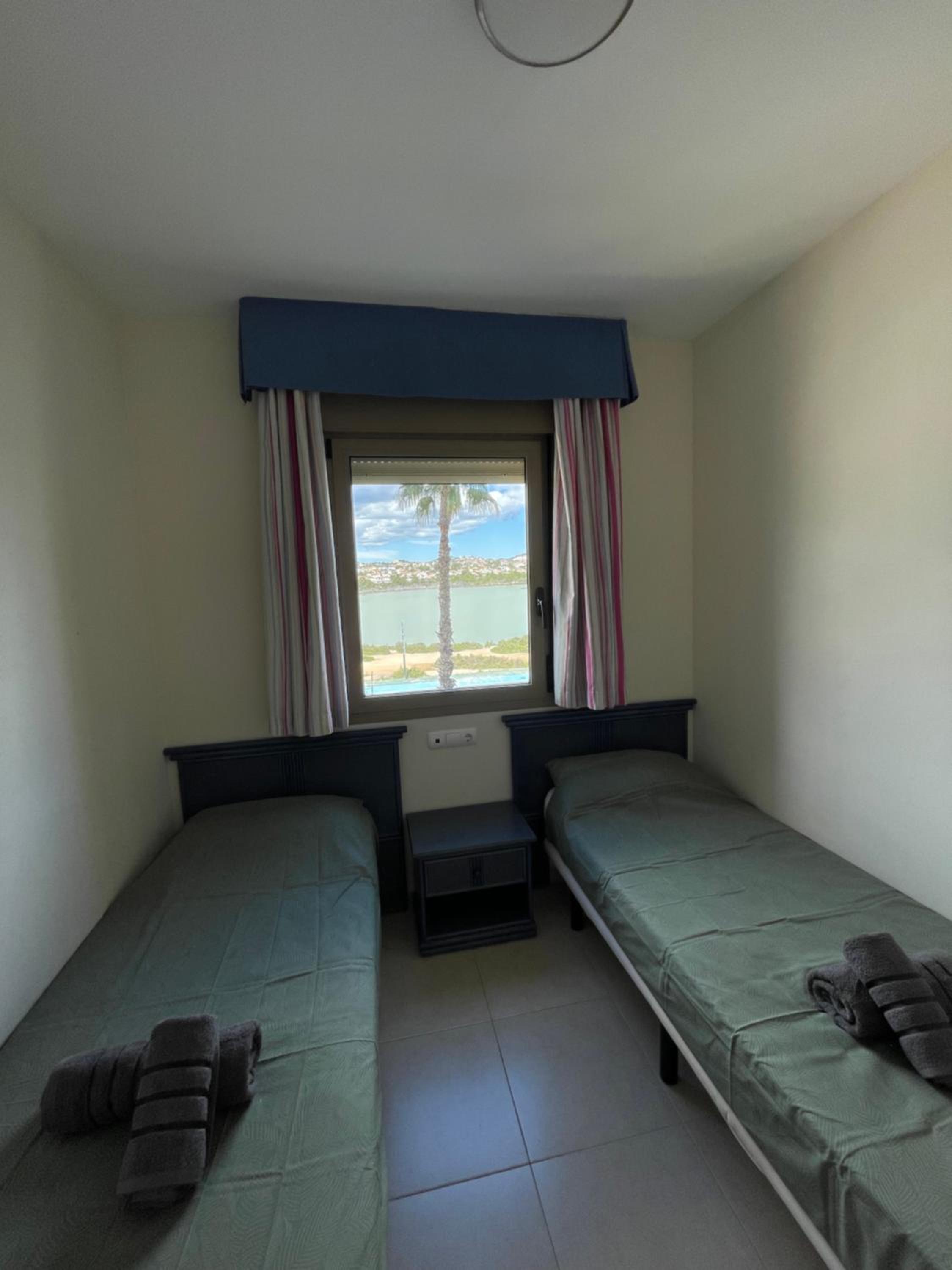 Apartamento Larimar 2 habitaciones , Piscina , Parking y vistas a la laguna