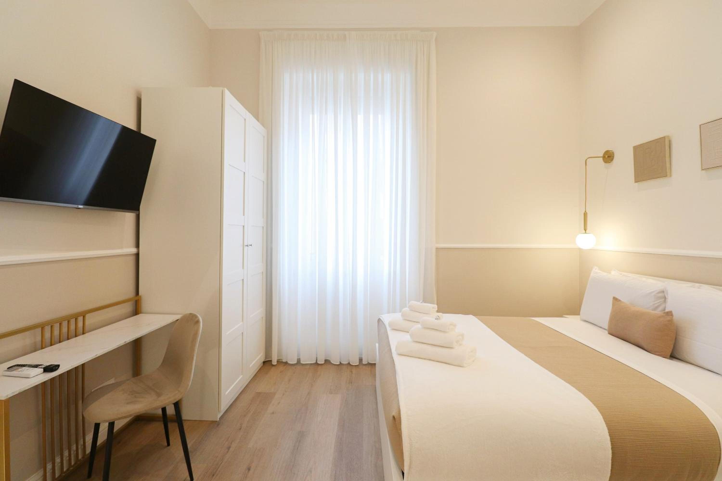 St Peter & Vatican Luxury Suites - Boutique Suites in Rome Centre & Vatican - AC, Wifi & Metro 5 min