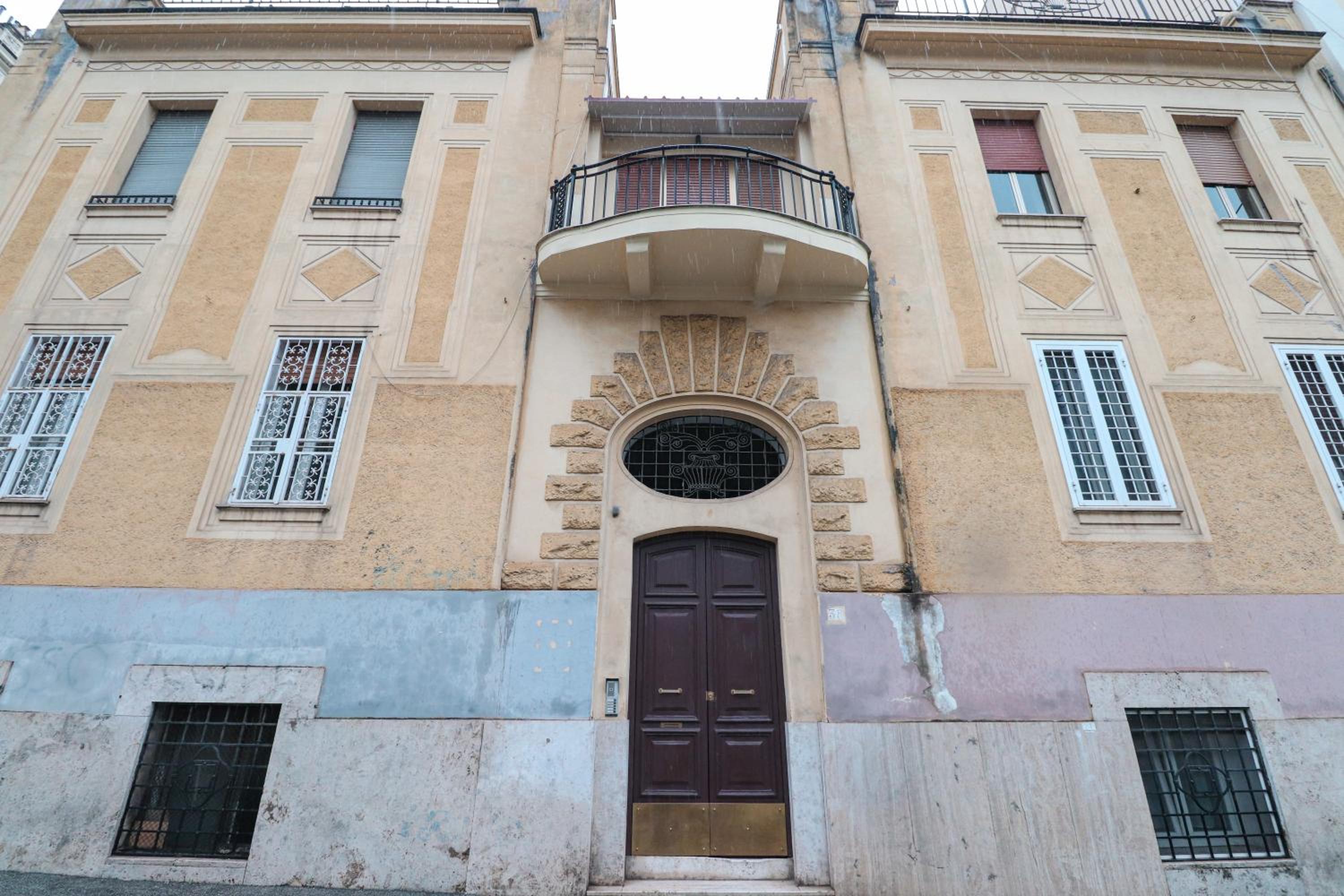 St Peter & Vatican Luxury Suites - Boutique Suites in Rome Centre & Vatican - AC, Wifi & Metro 5 min