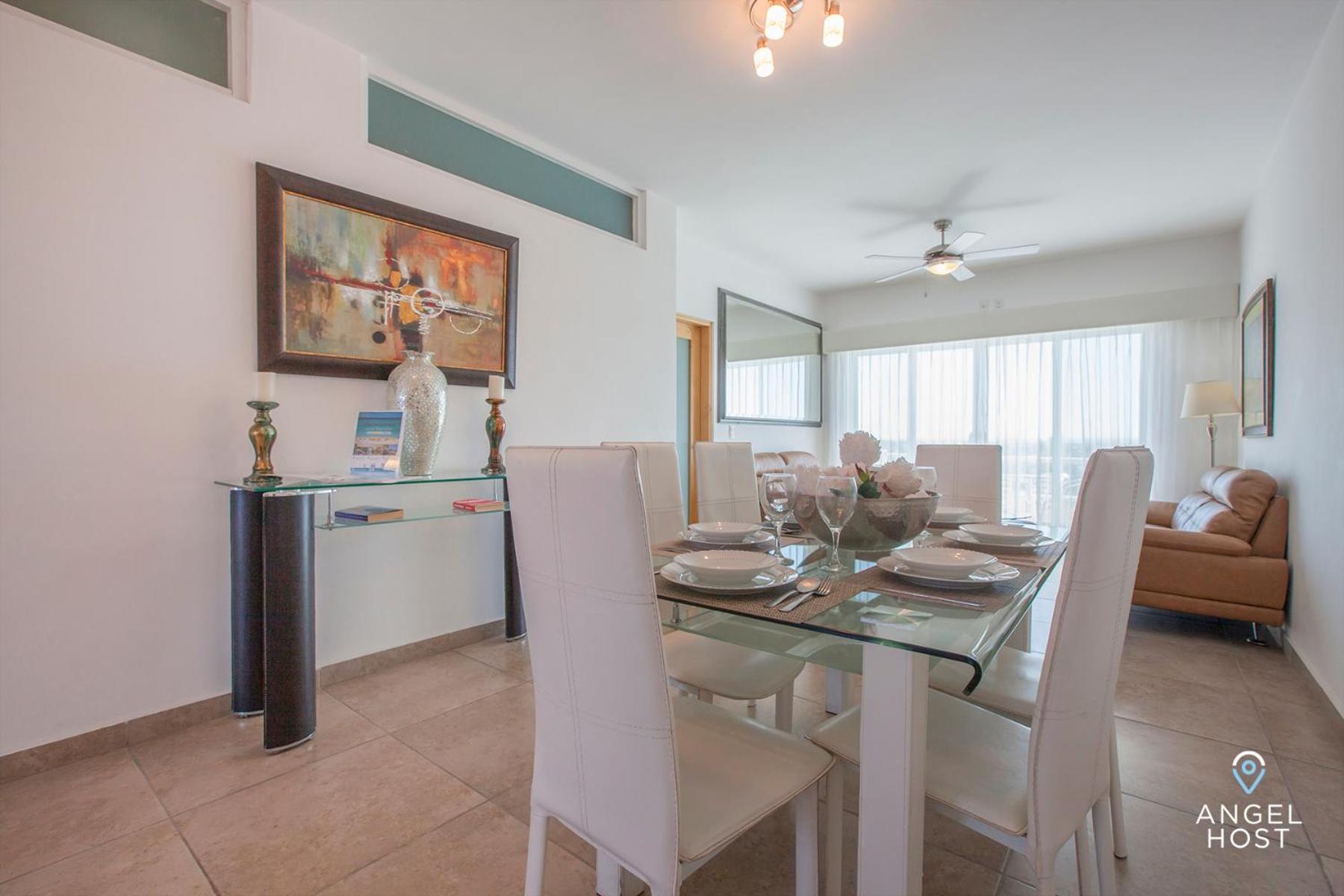 Condos with Spectacular Views & Pool Onsite