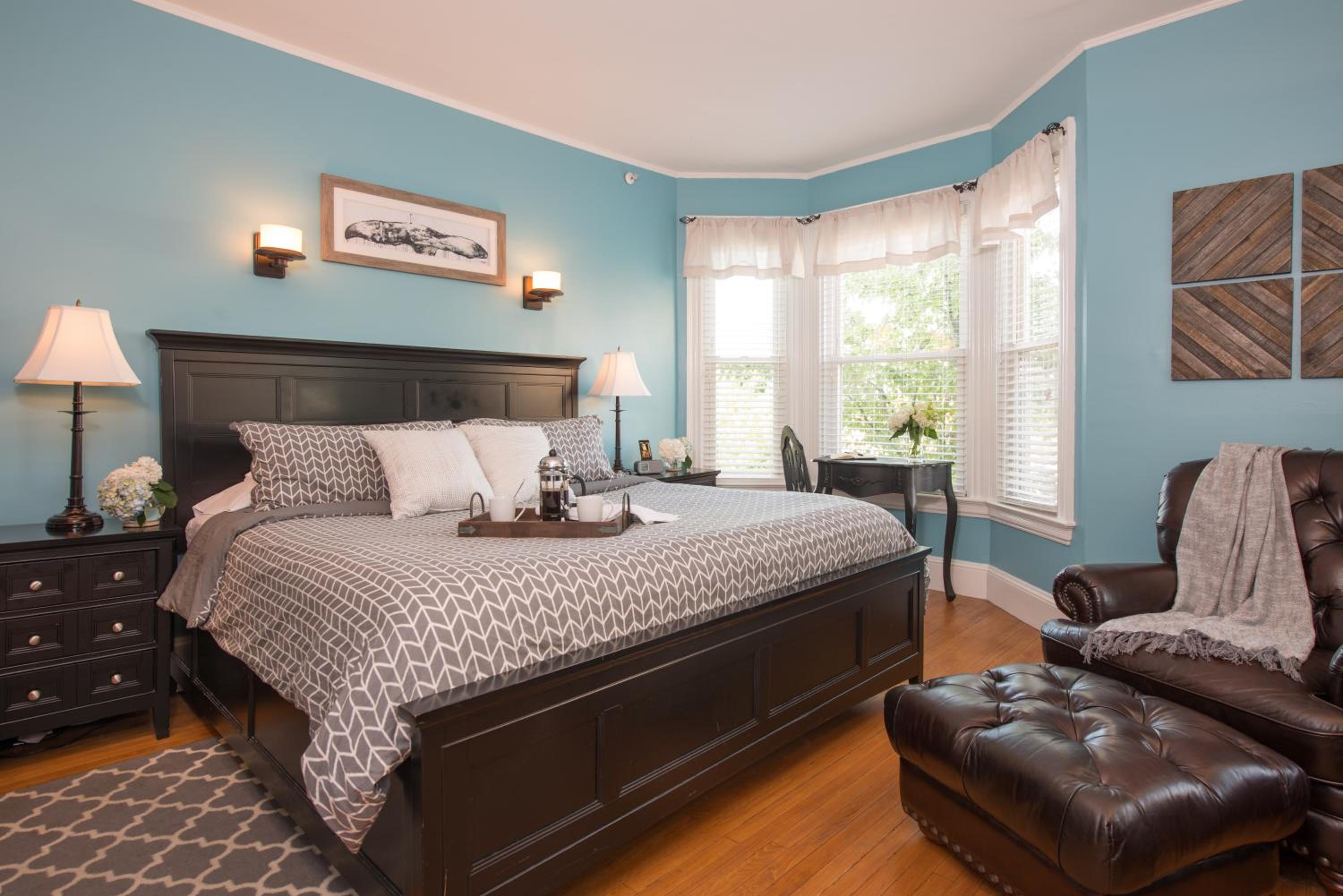 Portland Vacations - The Chadwick Bed and Breakfast - Property Image 12