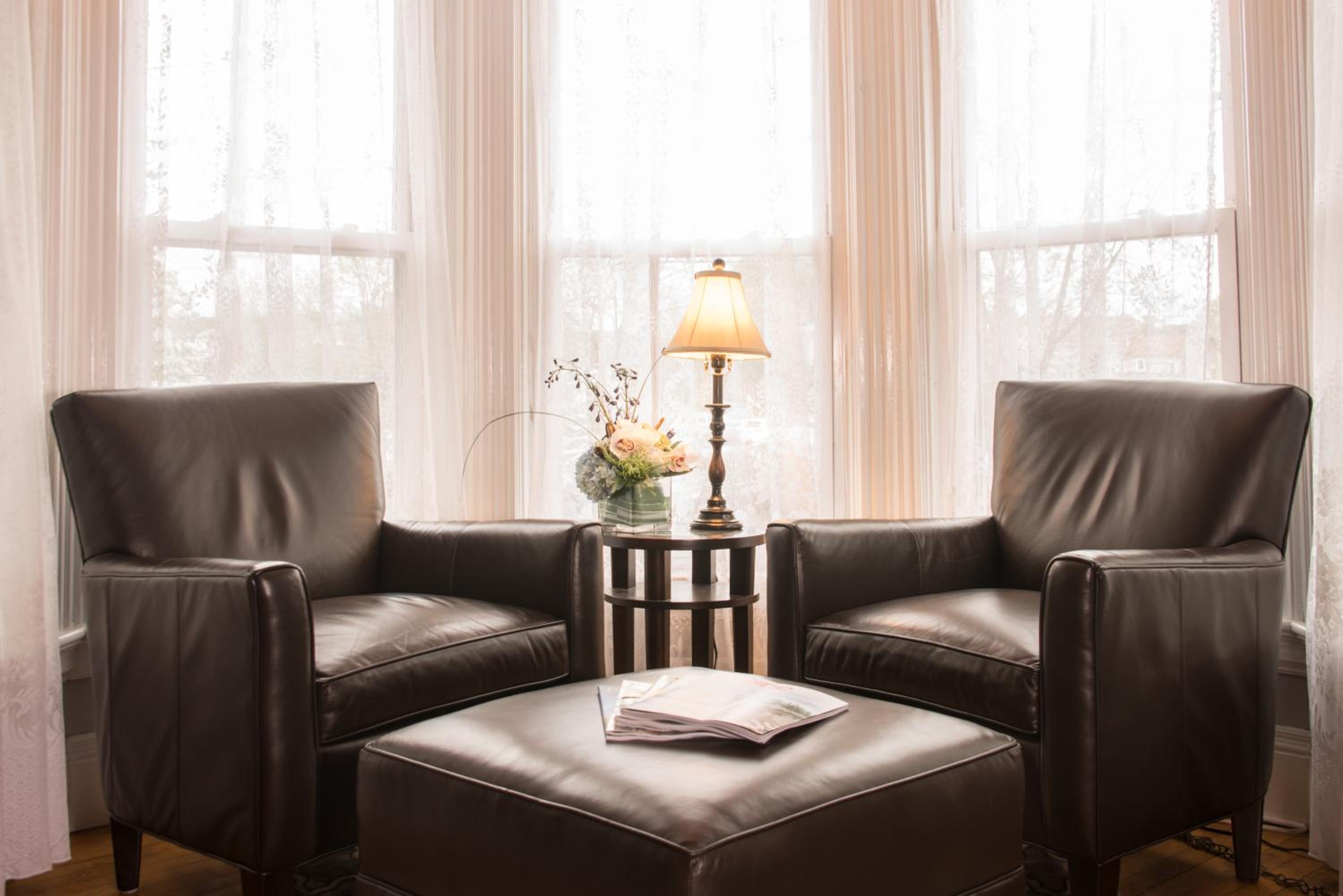 Portland Vacations - The Chadwick Bed and Breakfast - Property Image 9