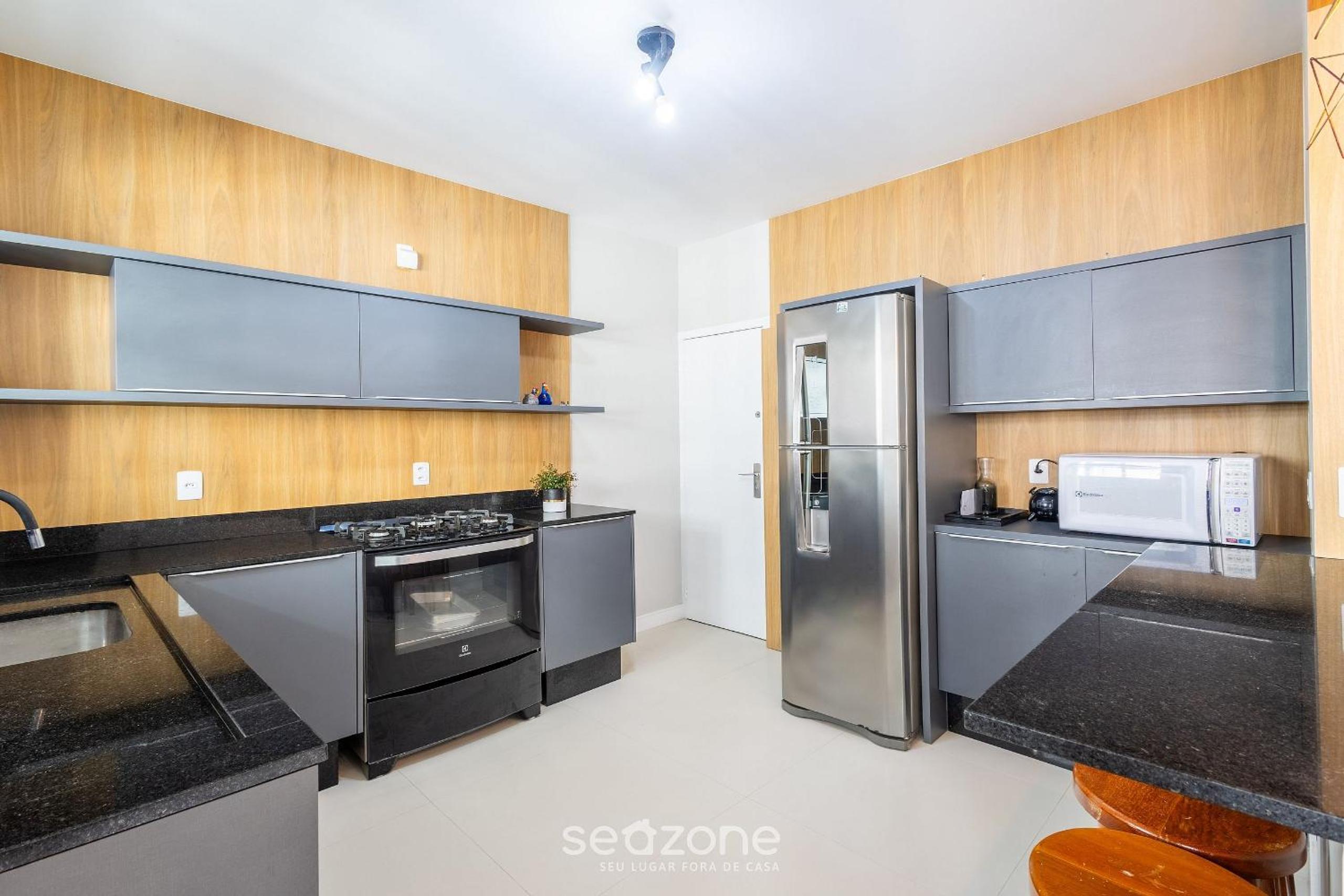 Apartments 50m from the Main Beach in BC - MRD
