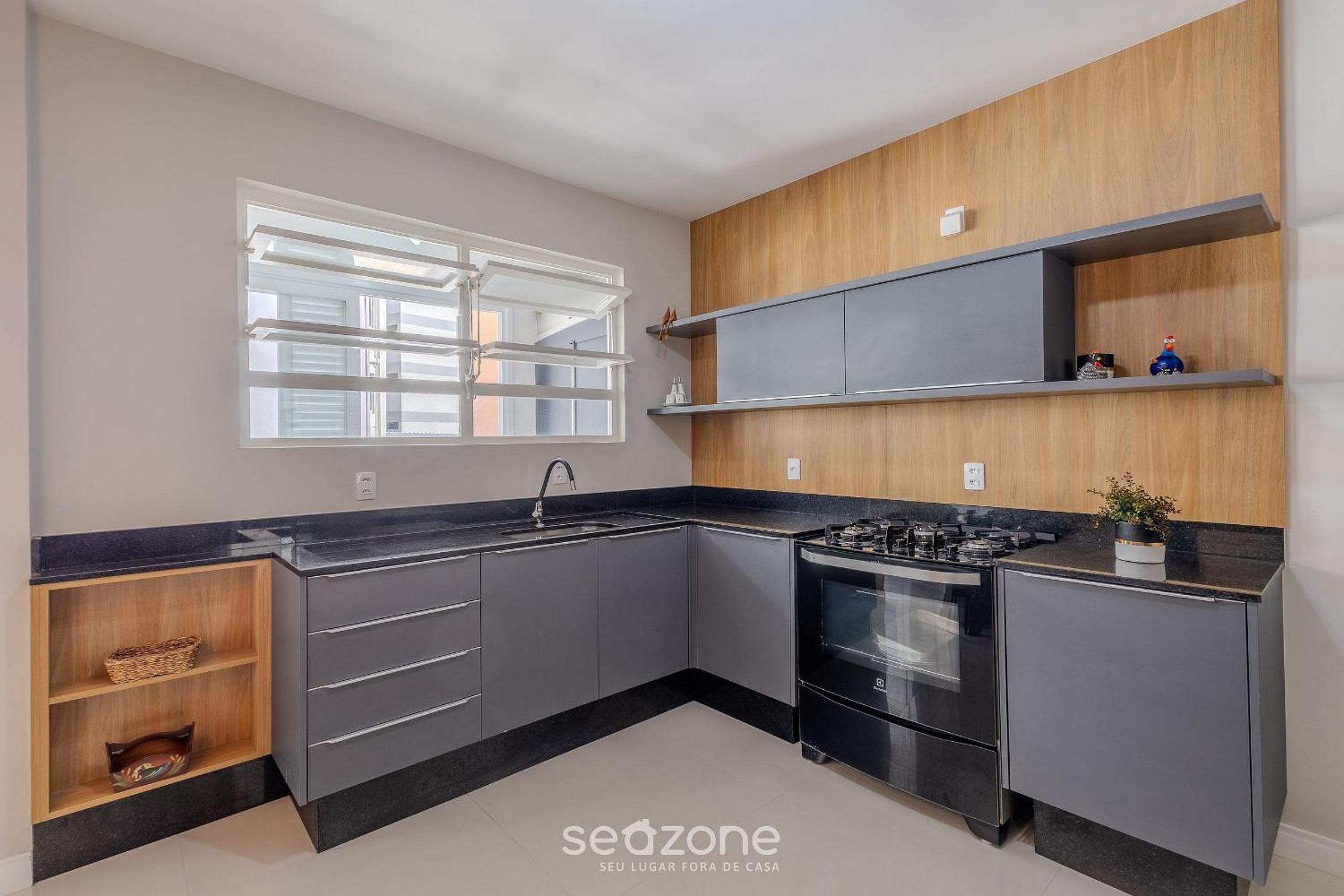 Apartments 50m from the Main Beach in BC - MRD