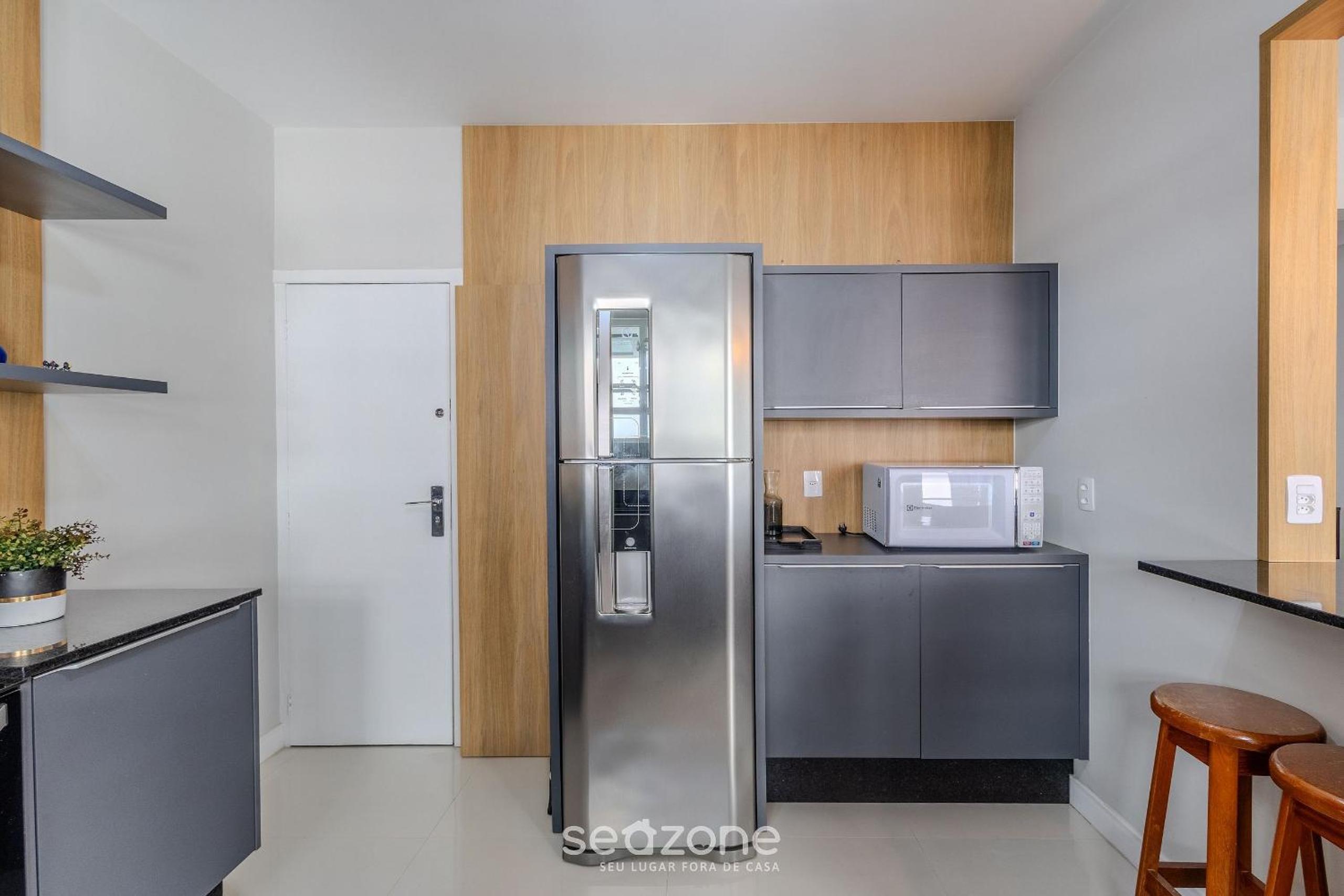 Apartments 50m from the Main Beach in BC - MRD