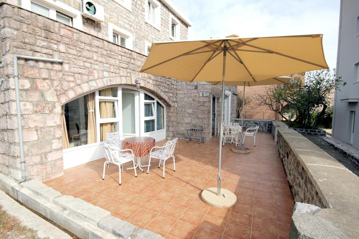 Apartments Pavlovic view 3
