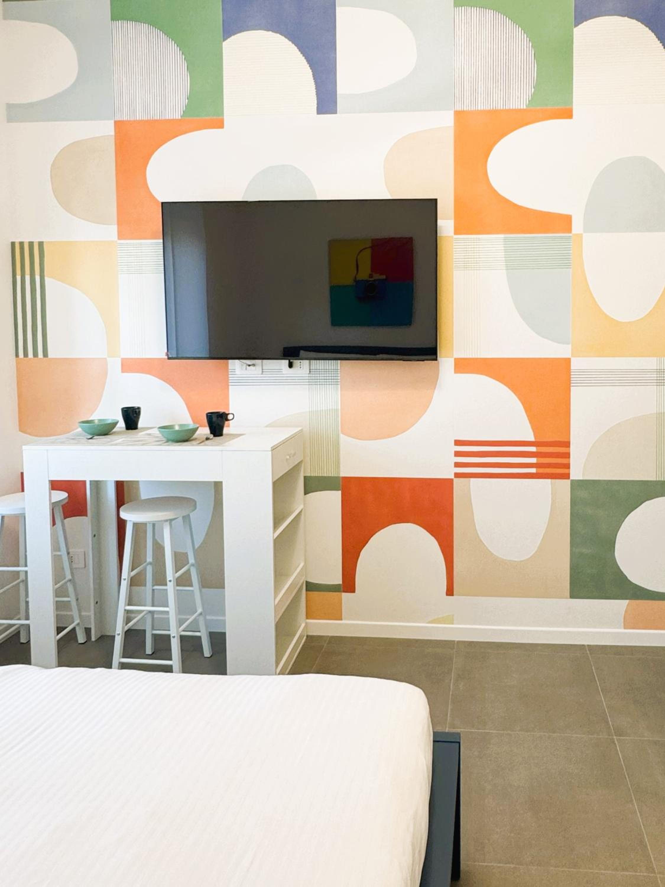 Urban Hub Apartments