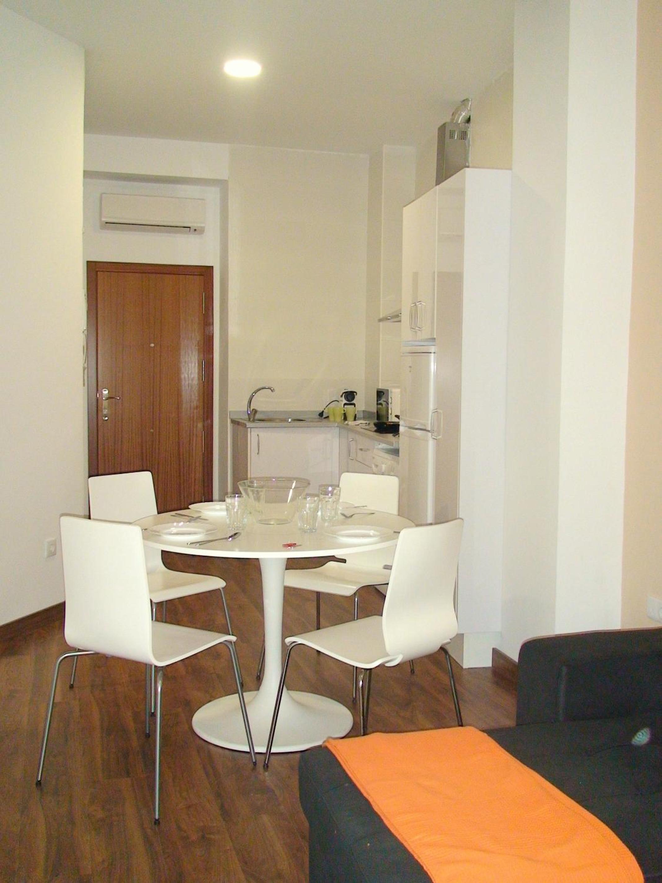 Down Town en Valencia — kitchen
