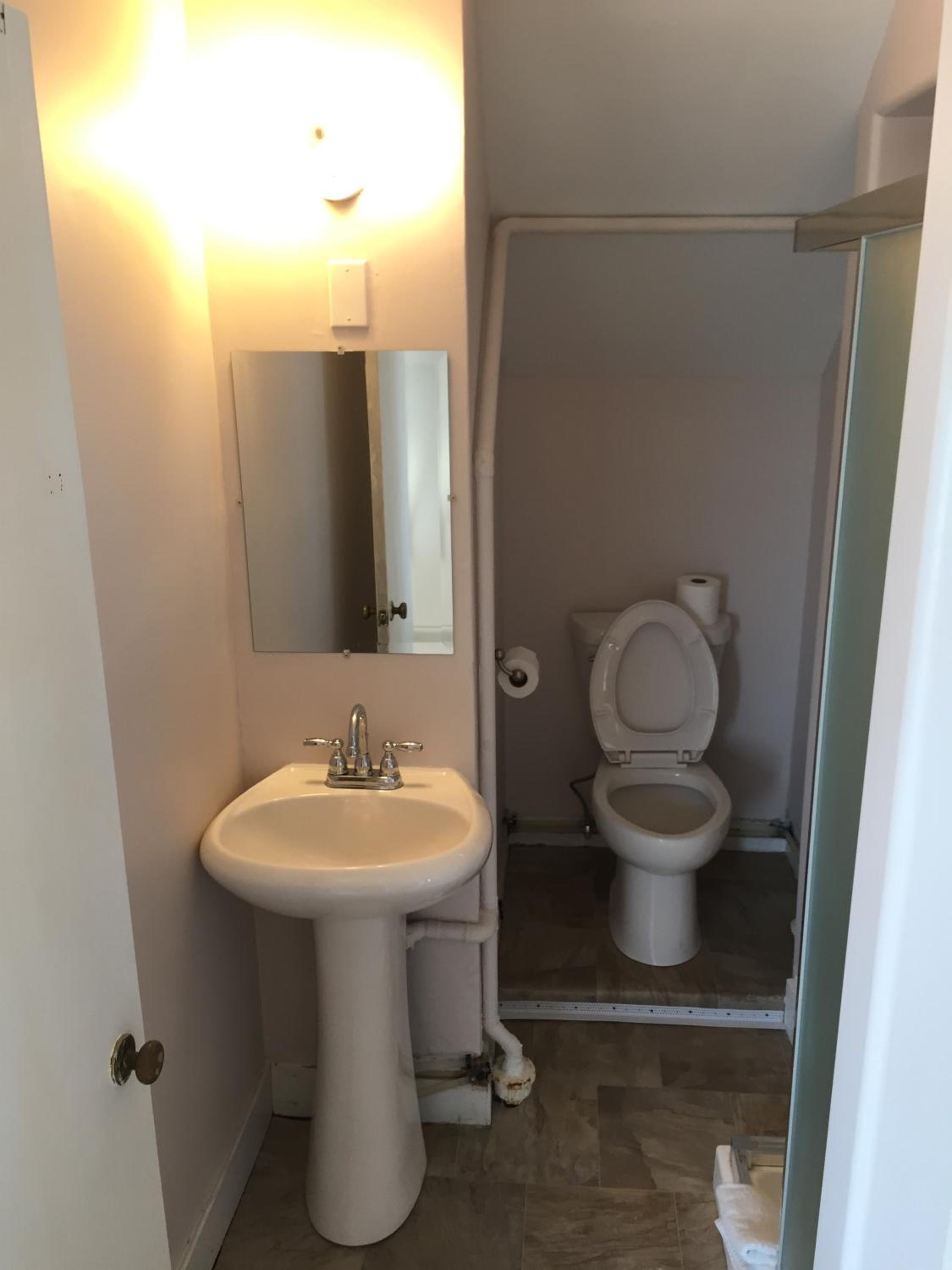 Saint John Vacations - Admiral's Quay Motel  Suites - Property Image 10