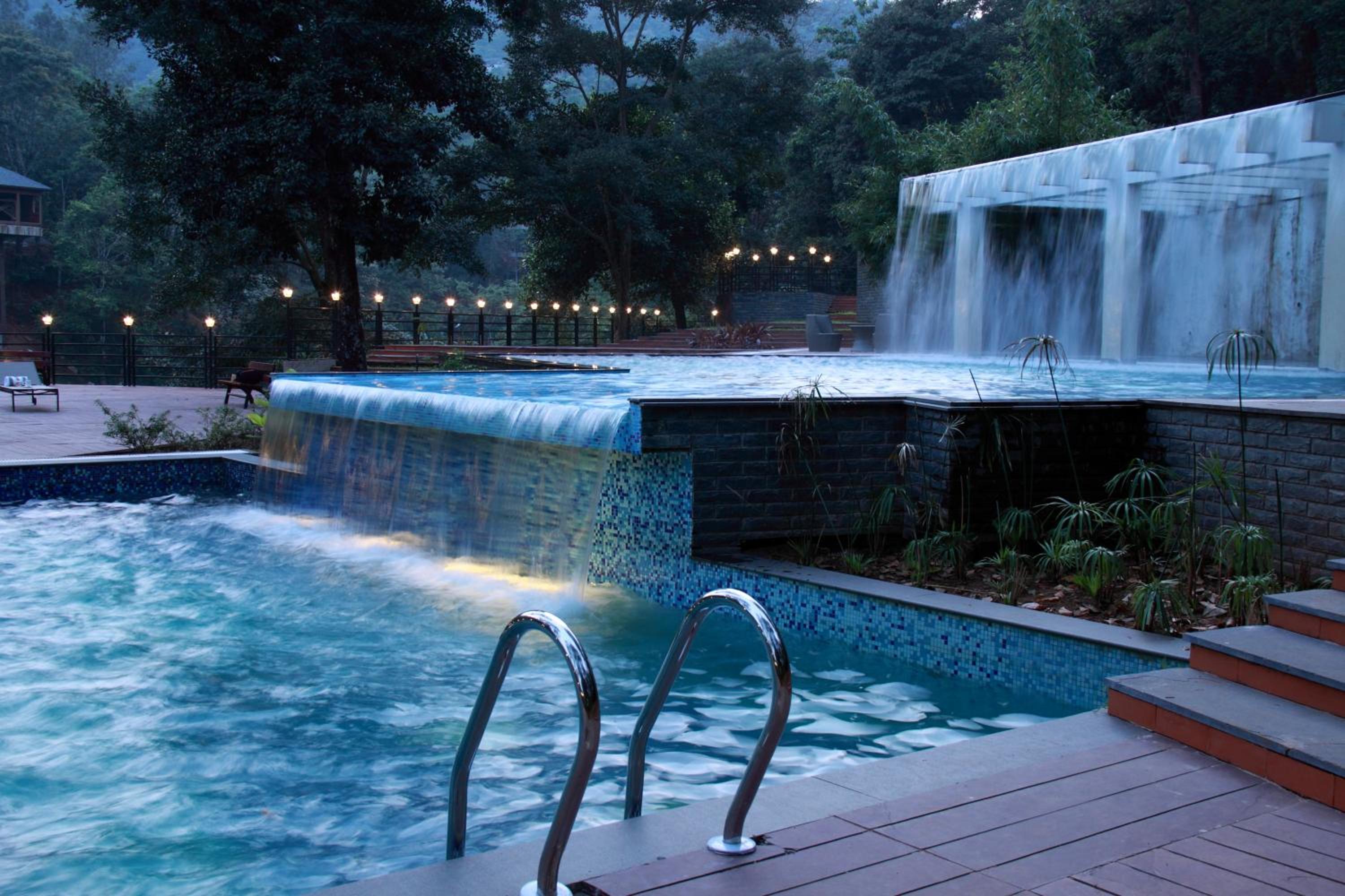 The IBNII Spa Resort 14