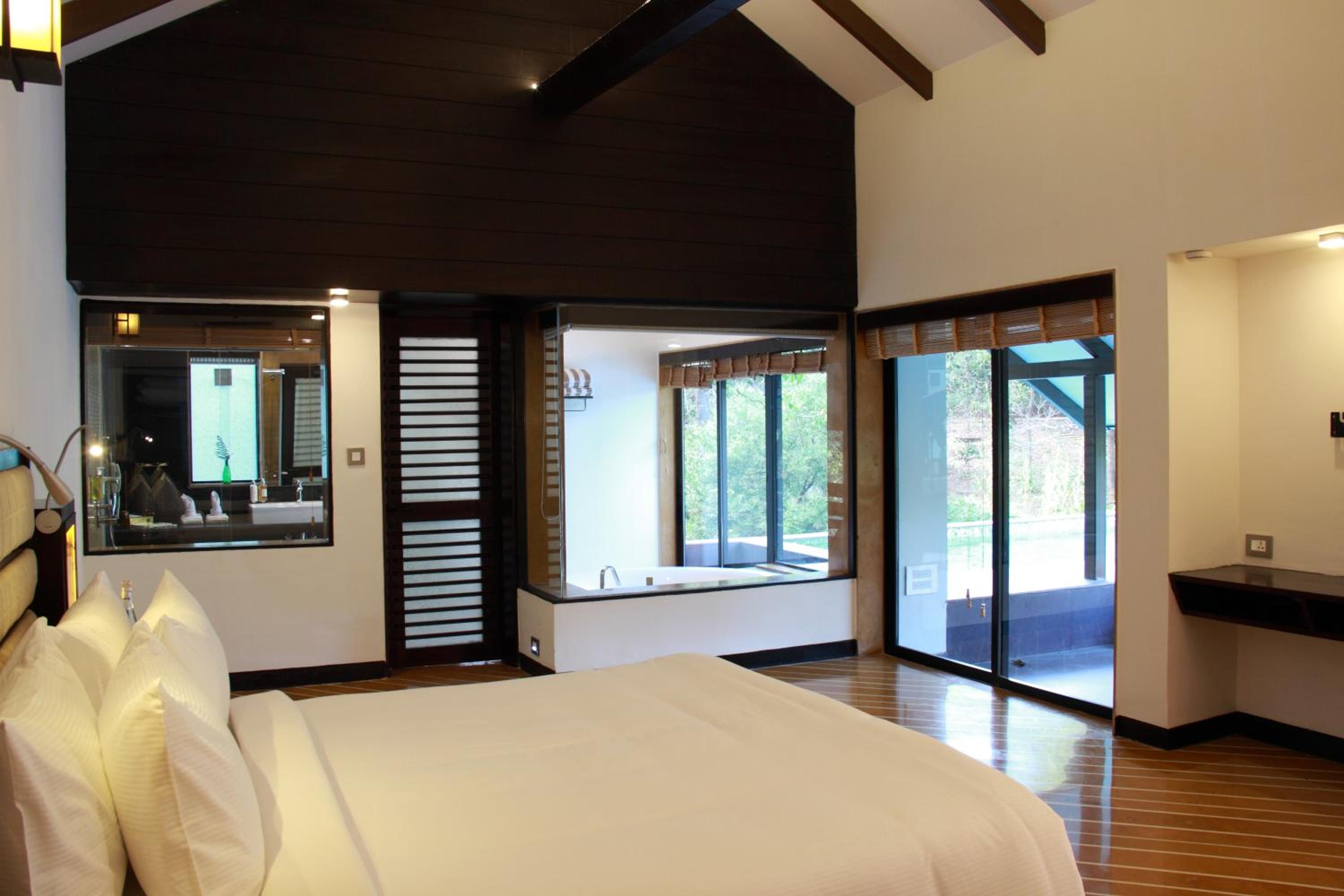 The IBNII Spa Resort 15